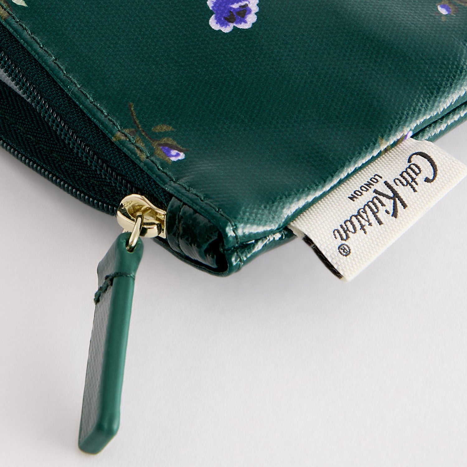 ジップド パース Lace Sprigs | Cath Kidston 日本公式オンライン