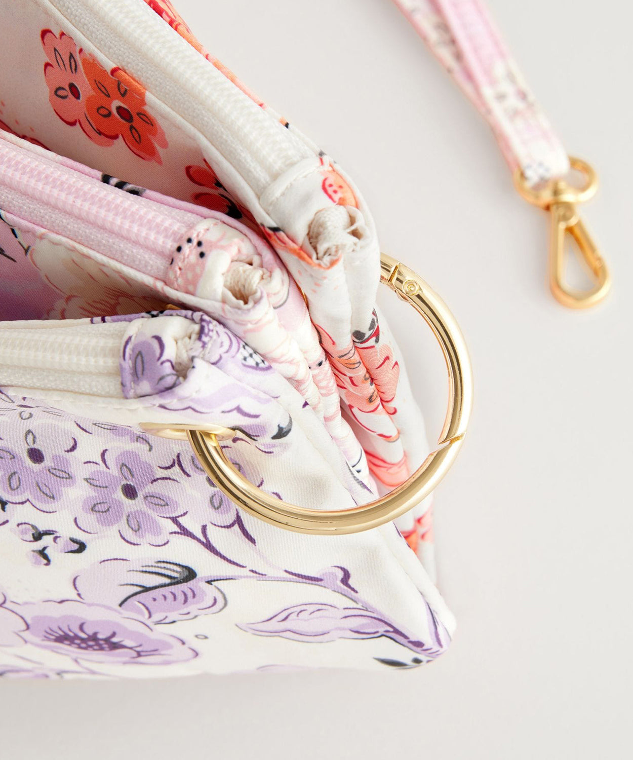 レイヤード ポーチズ Decorated Floral