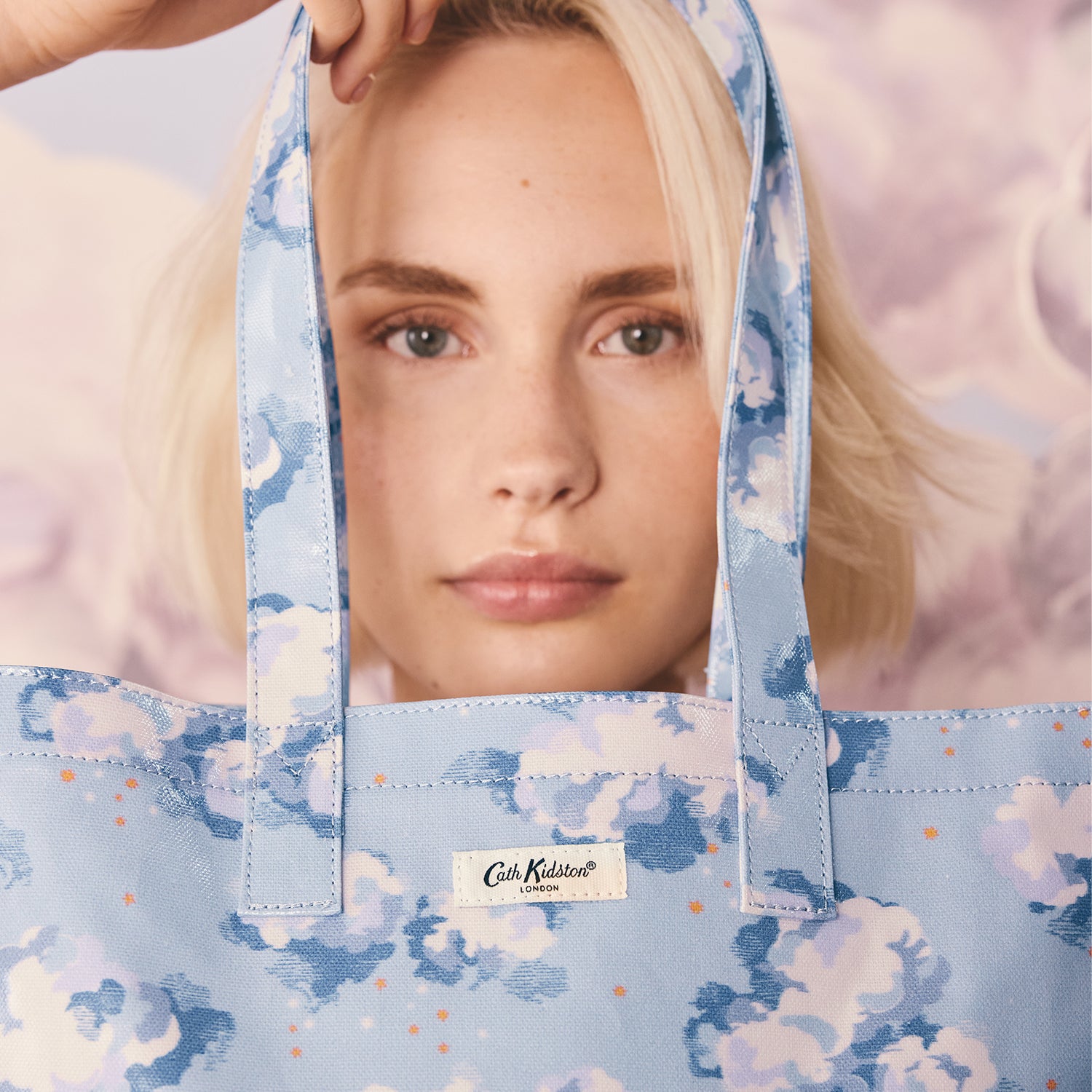 ラージ ブックバッグ Silver Linings | Cath Kidston 日本公式