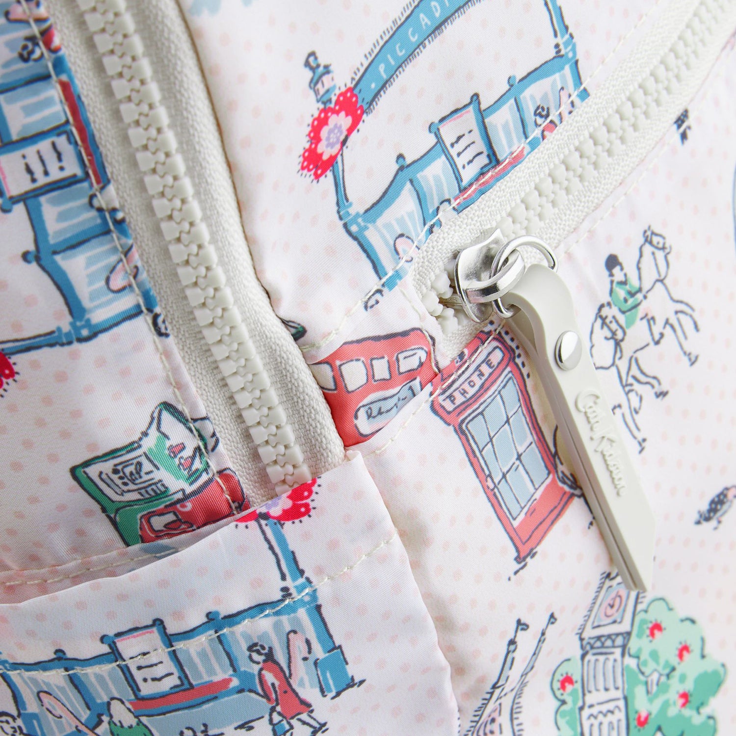 フォルダウェイ バックパック Lovely London | Cath Kidston 日本公式