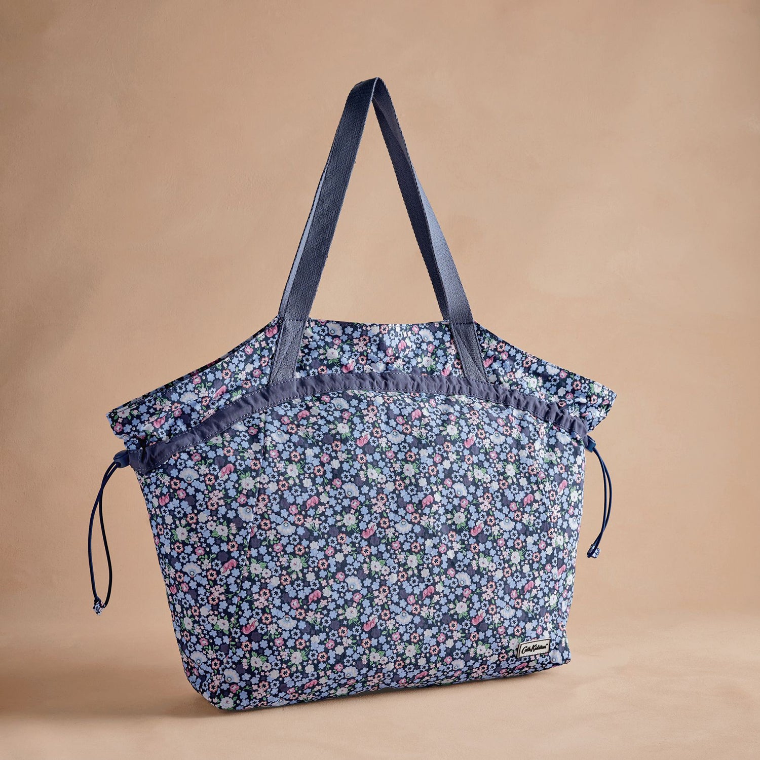 L ドローストリング トートバッグ Dreamers Ditsy | Cath Kidston 日本