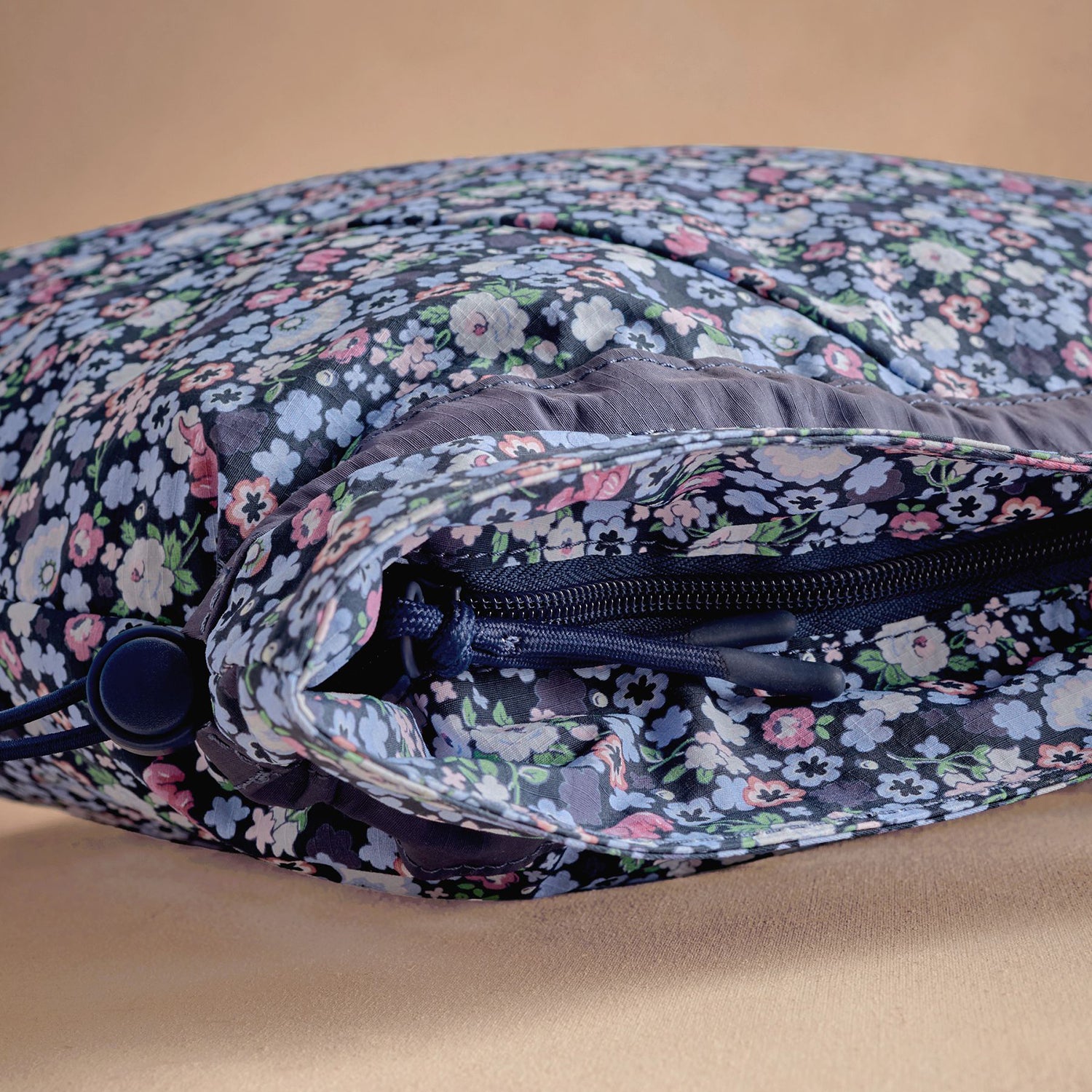 L ドローストリング トートバッグ Dreamers Ditsy | Cath Kidston 日本