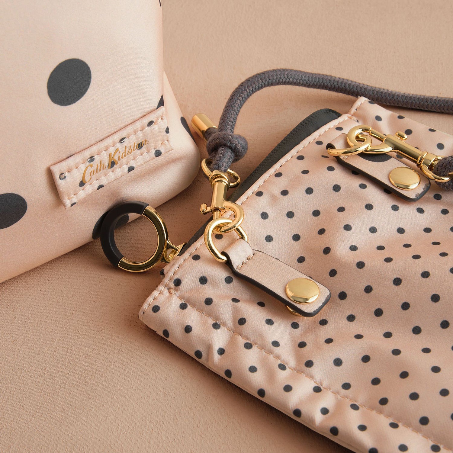 ミディアム トートバッグ Pink Spot | Cath Kidston 日本公式