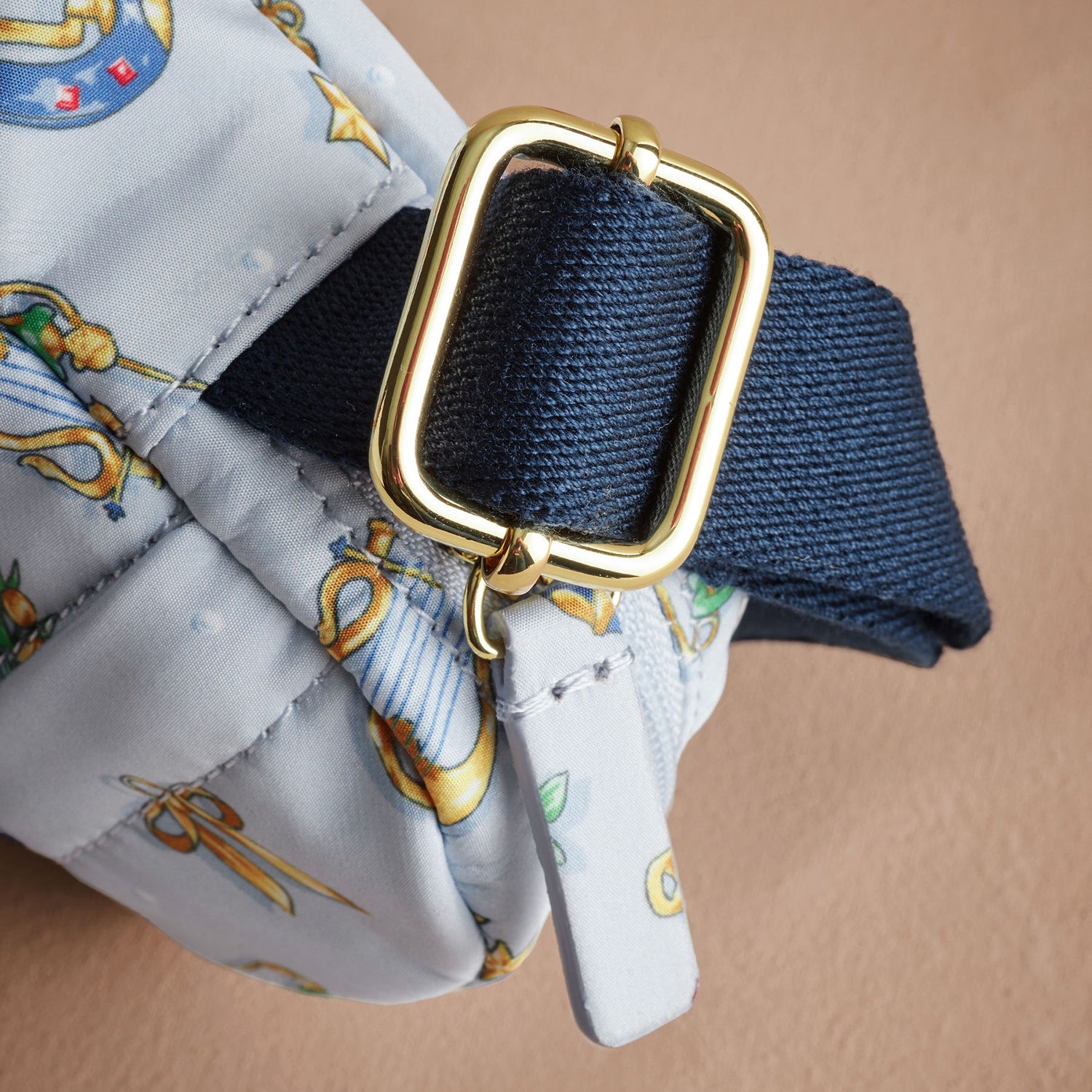 フォン クロスボディバッグ Charmed | Cath Kidston 日本公式