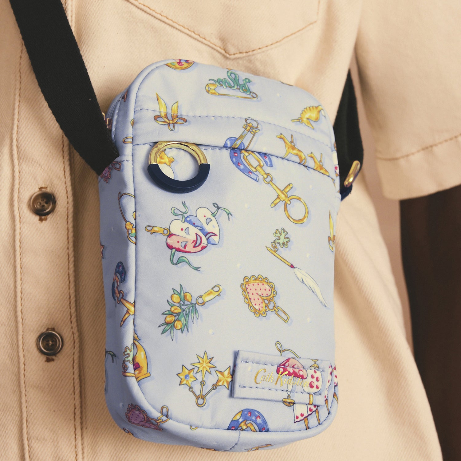 フォン クロスボディバッグ Charmed | Cath Kidston 日本公式