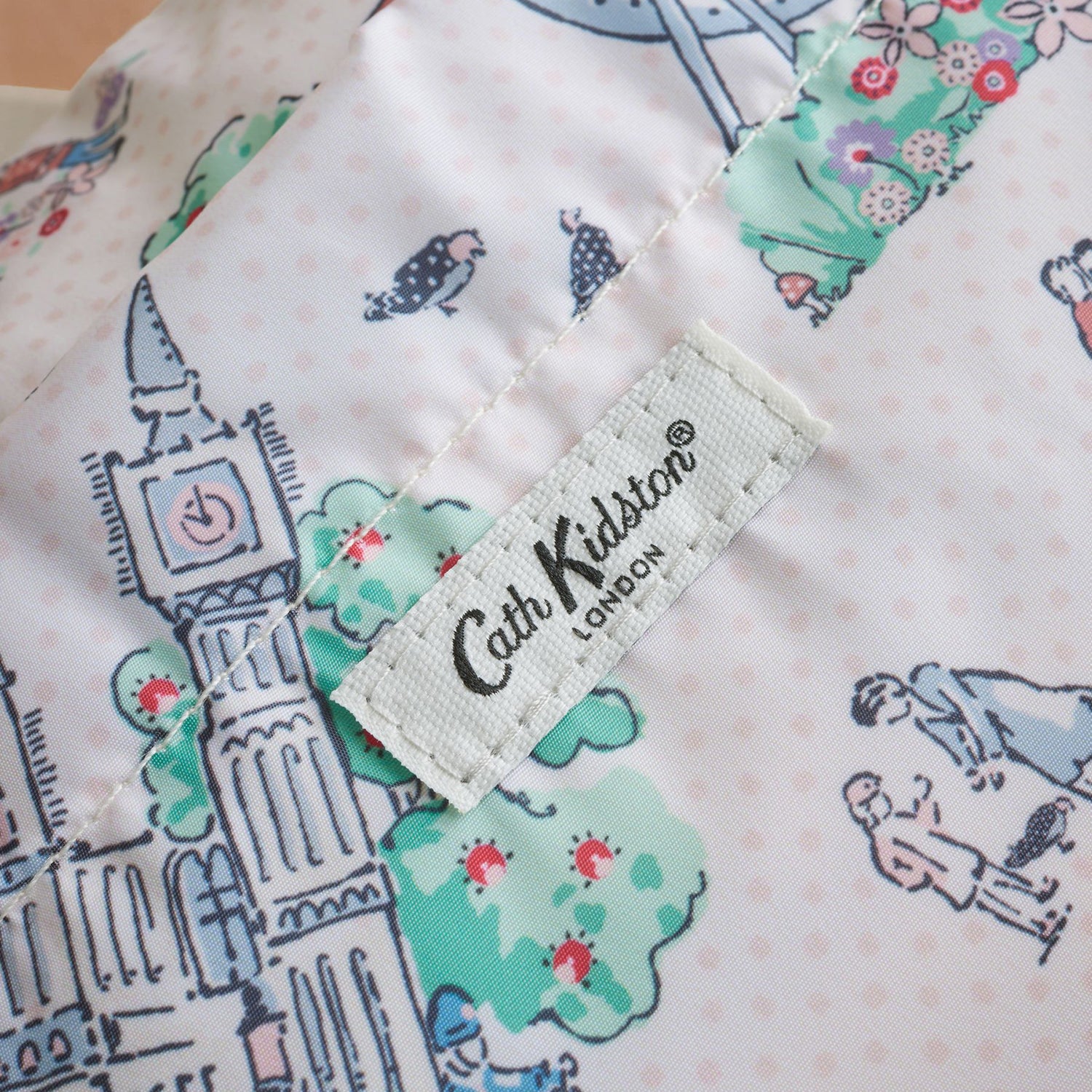 フォルダウェイ クロスボディバッグ Lovely London