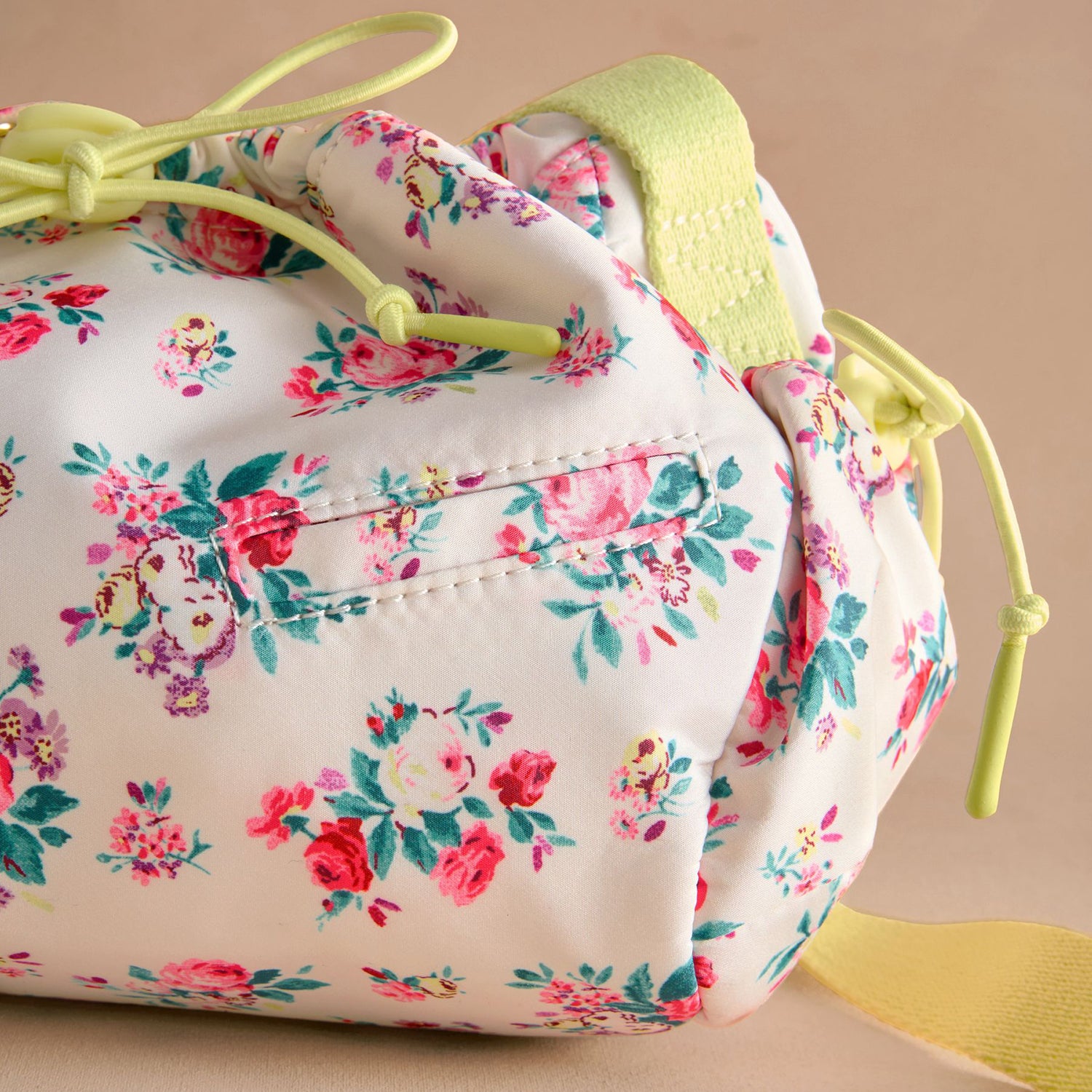 FM ユーティリティ クロスボディバッグ Icon Bunches | Cath Kidston