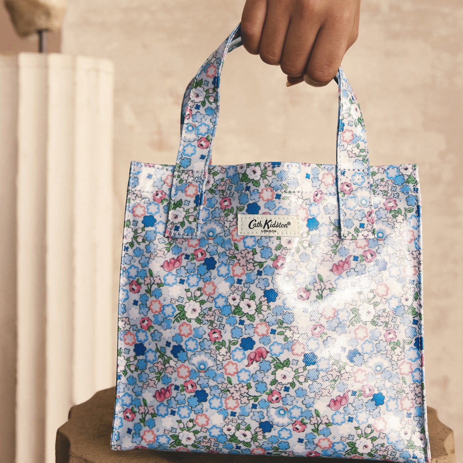 Cathkidston ラージブックバッグ Dreamers Ditsy トートバッグ 5063408592299_11.jpg?crop=