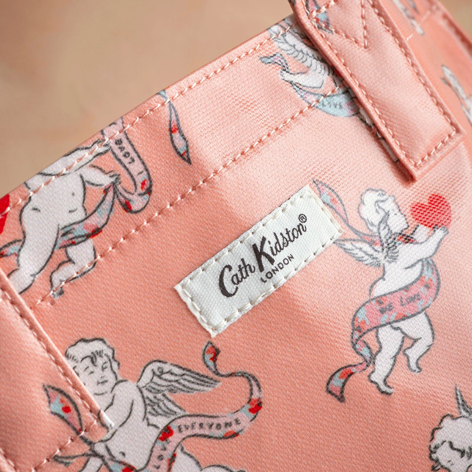 ラージ ブックバッグ Cupids | Cath Kidston 日本公式オンラインストア