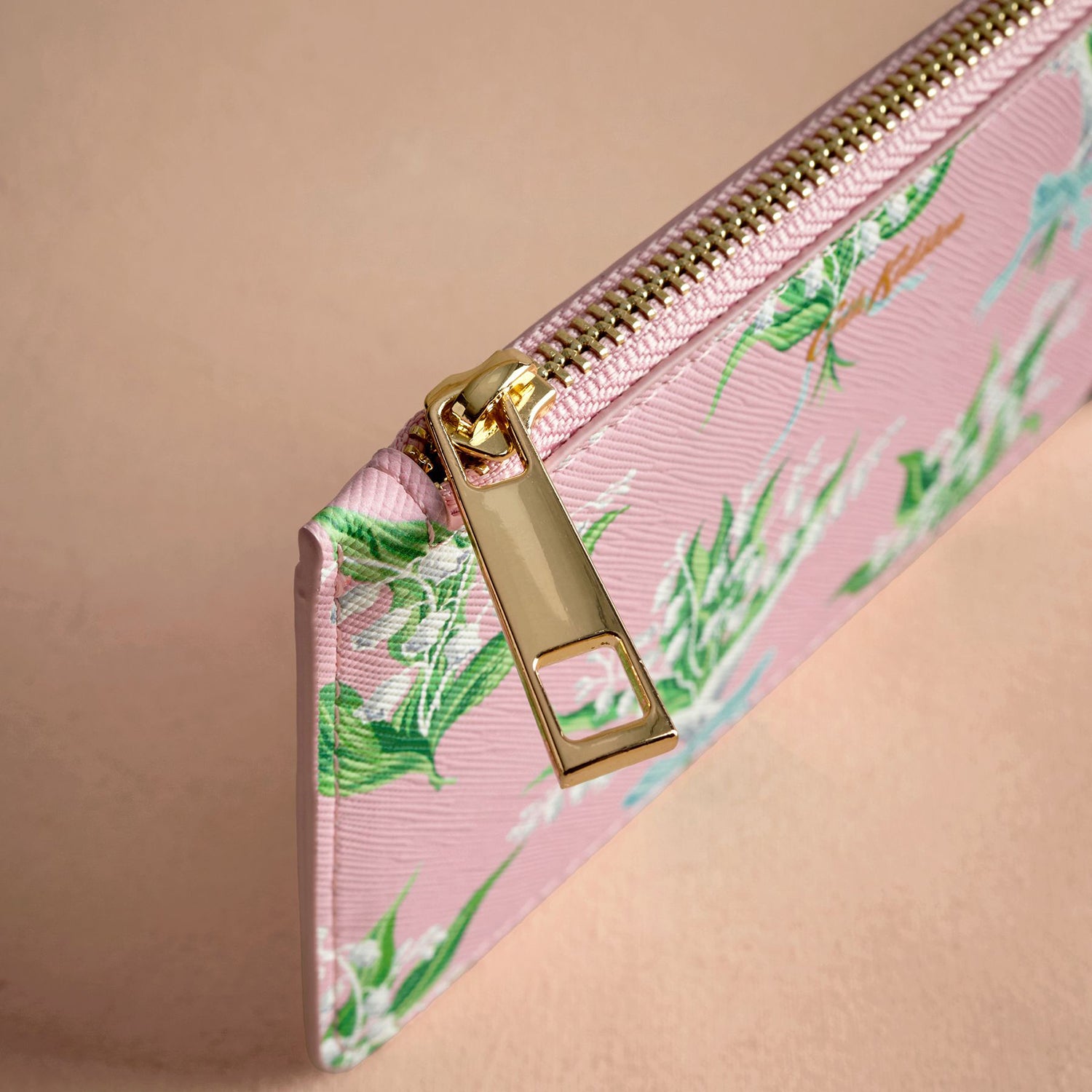 チャーム ジップドパース Lily of The Valley | Cath Kidston 日本公式