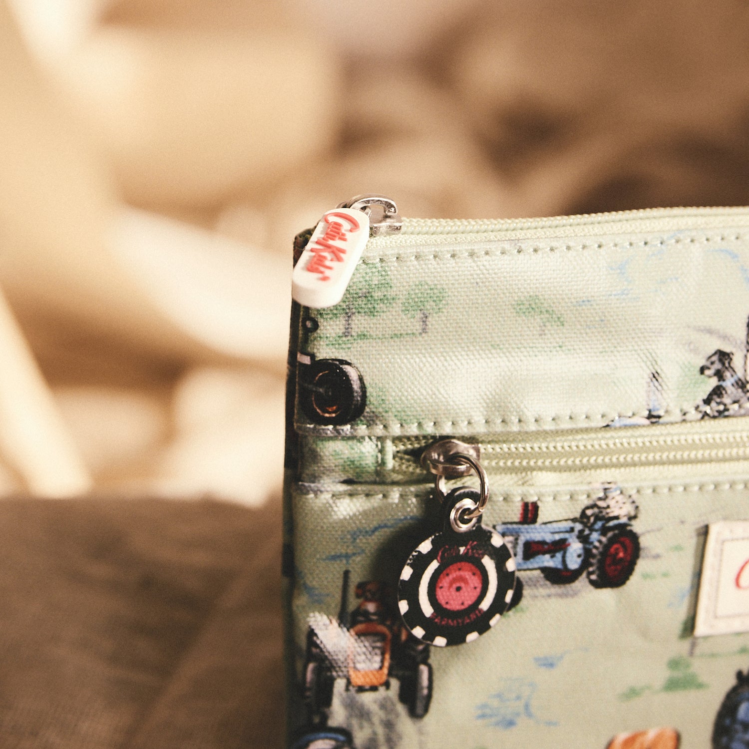 二児パパ〜す キッズ ダブル ジップドパース Tractors Friends | Cath Kidston 日本