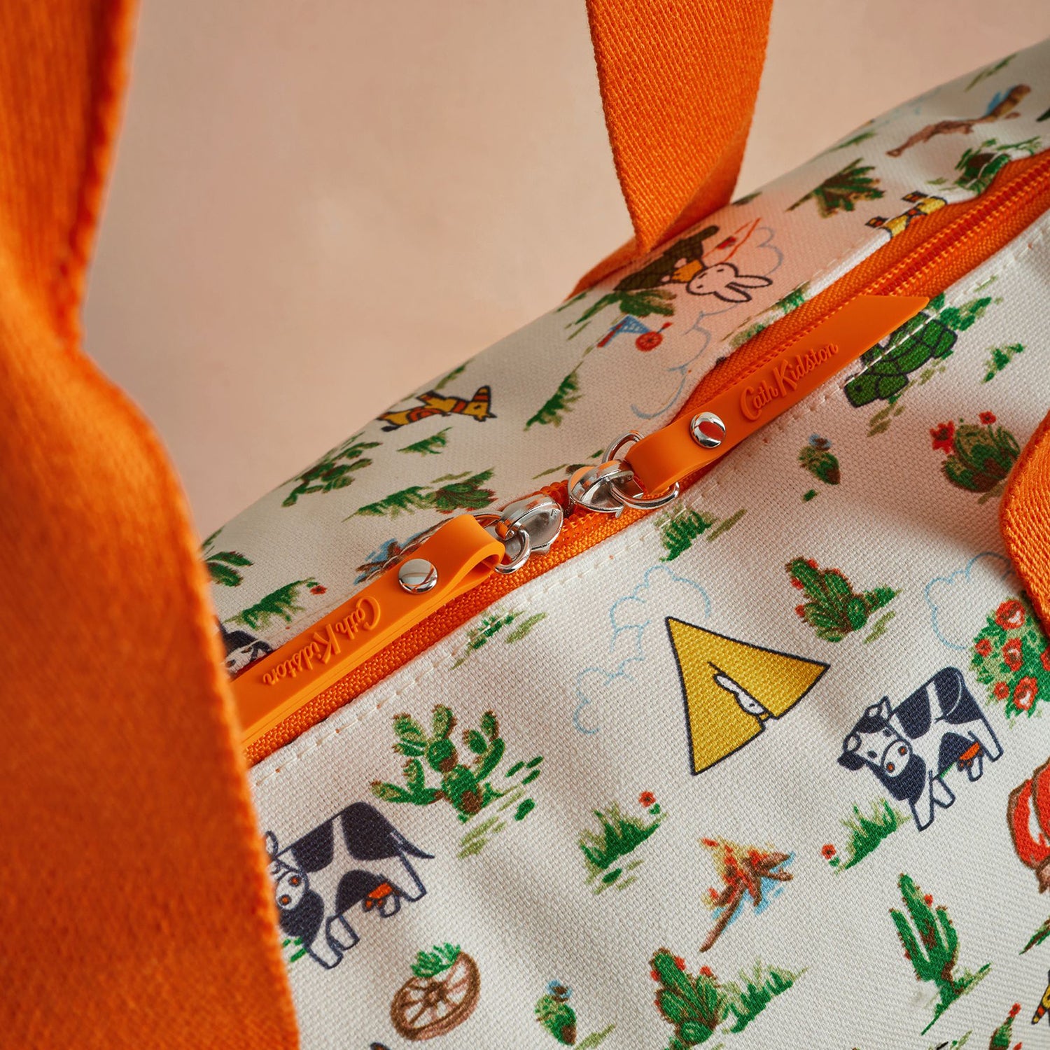 ミッフィー オーバーナイトバッグ Miffy Rodeo | Cath Kidston 日本