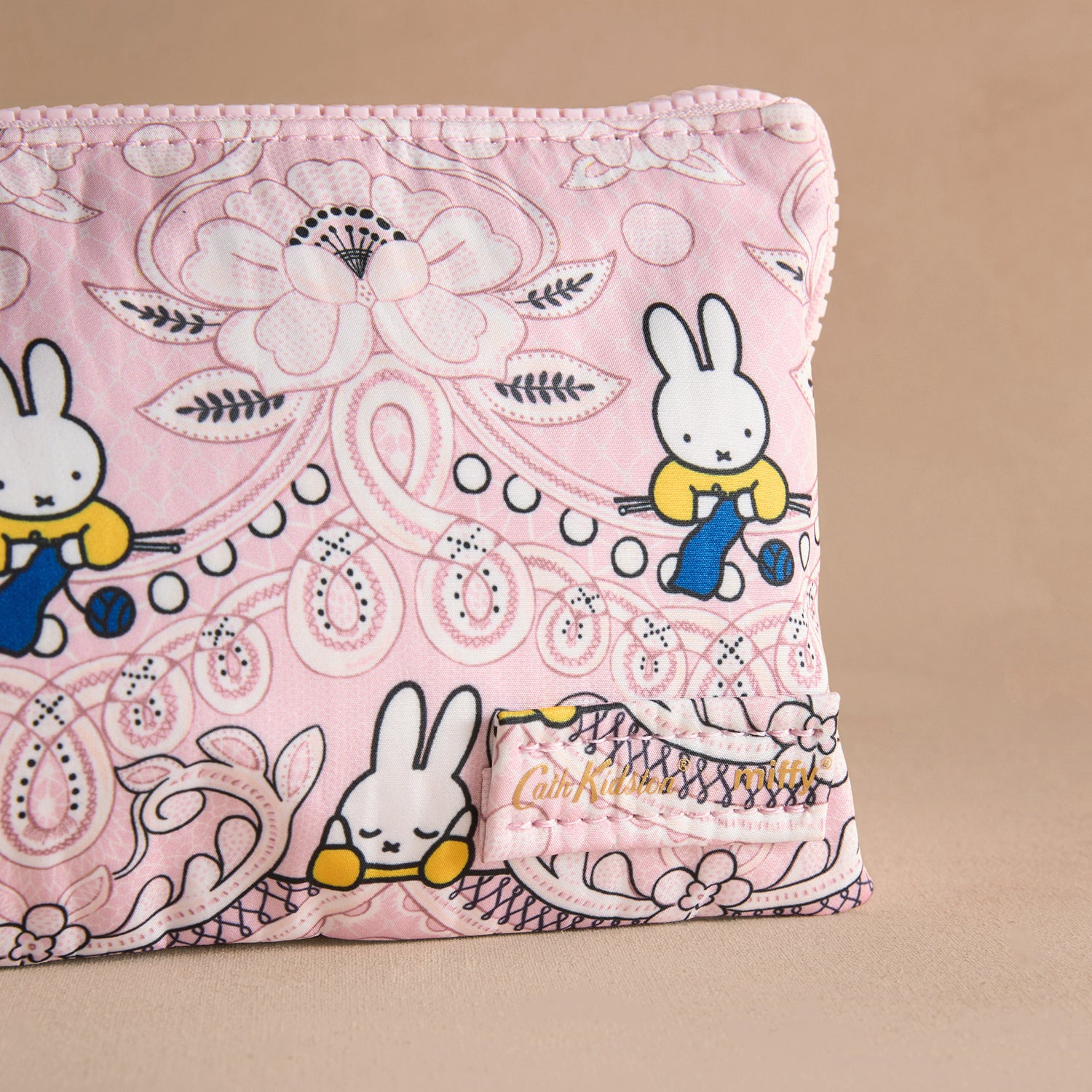 ミッフィー トラベル ポーチ Miffy Lace