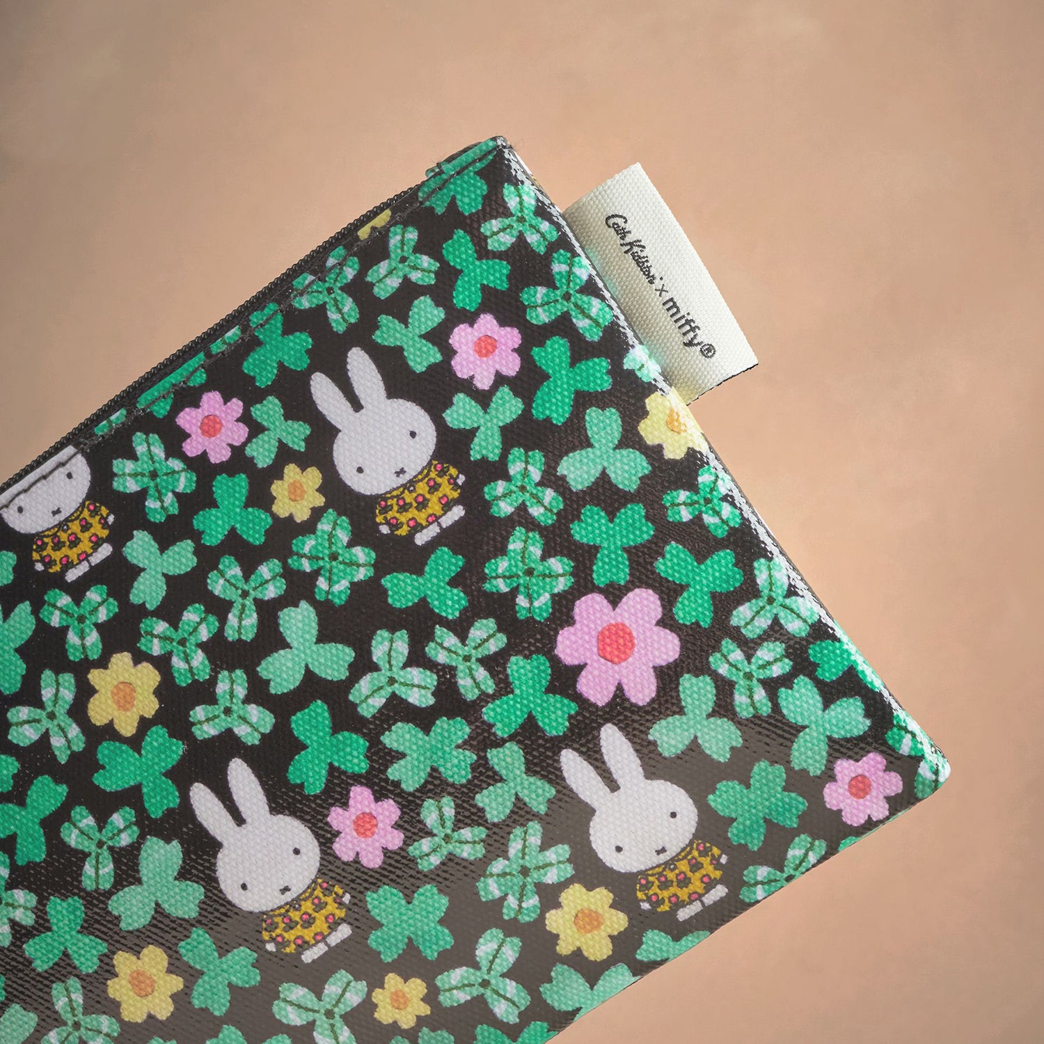 ミッフィー ジップド パース Miffy Ditsy