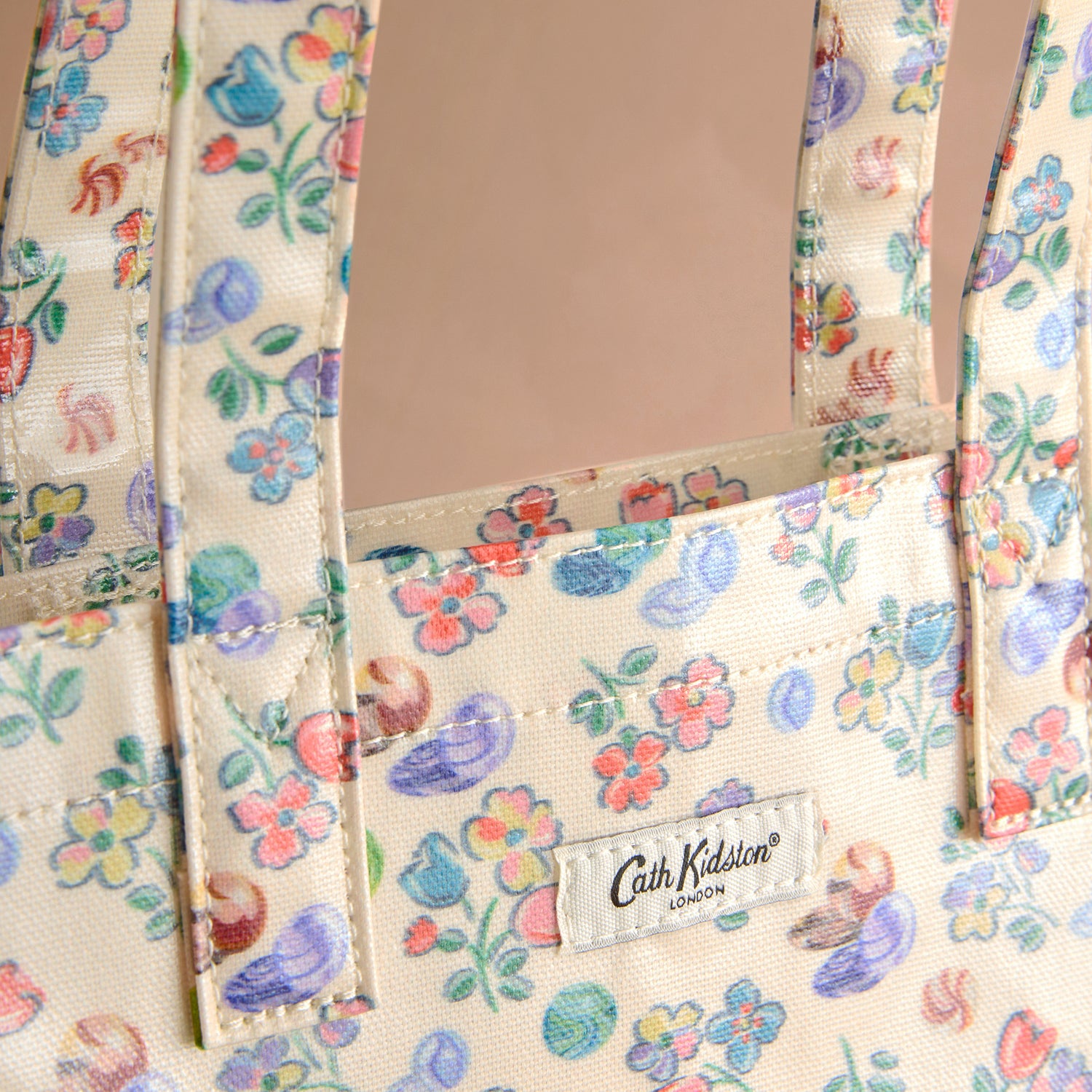 ラージ ブックバッグ | Cath Kidston 日本公式オンラインストア