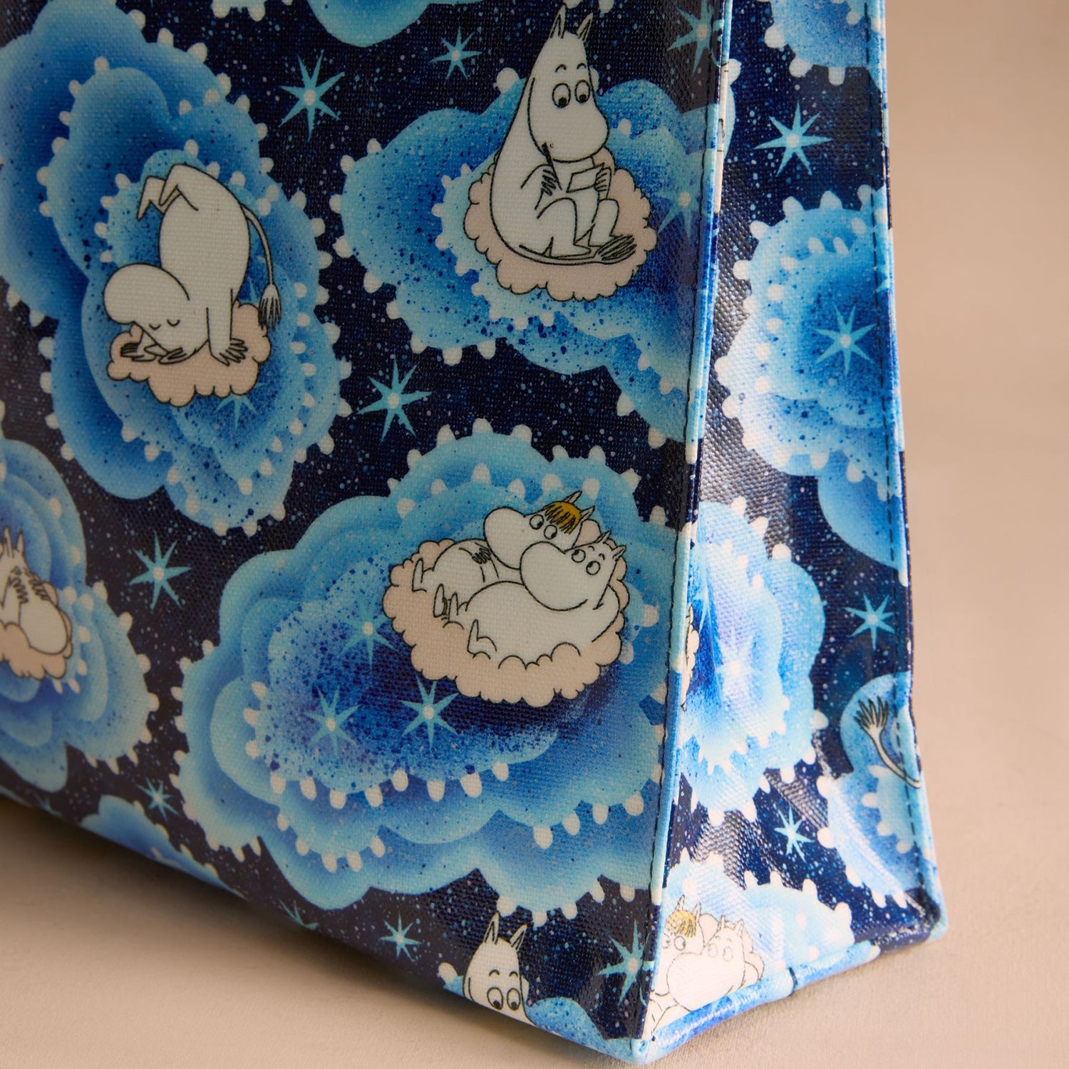 ムーミン ラージ ブックバッグ Moomin Clouds | Cath Kidston 日本公式