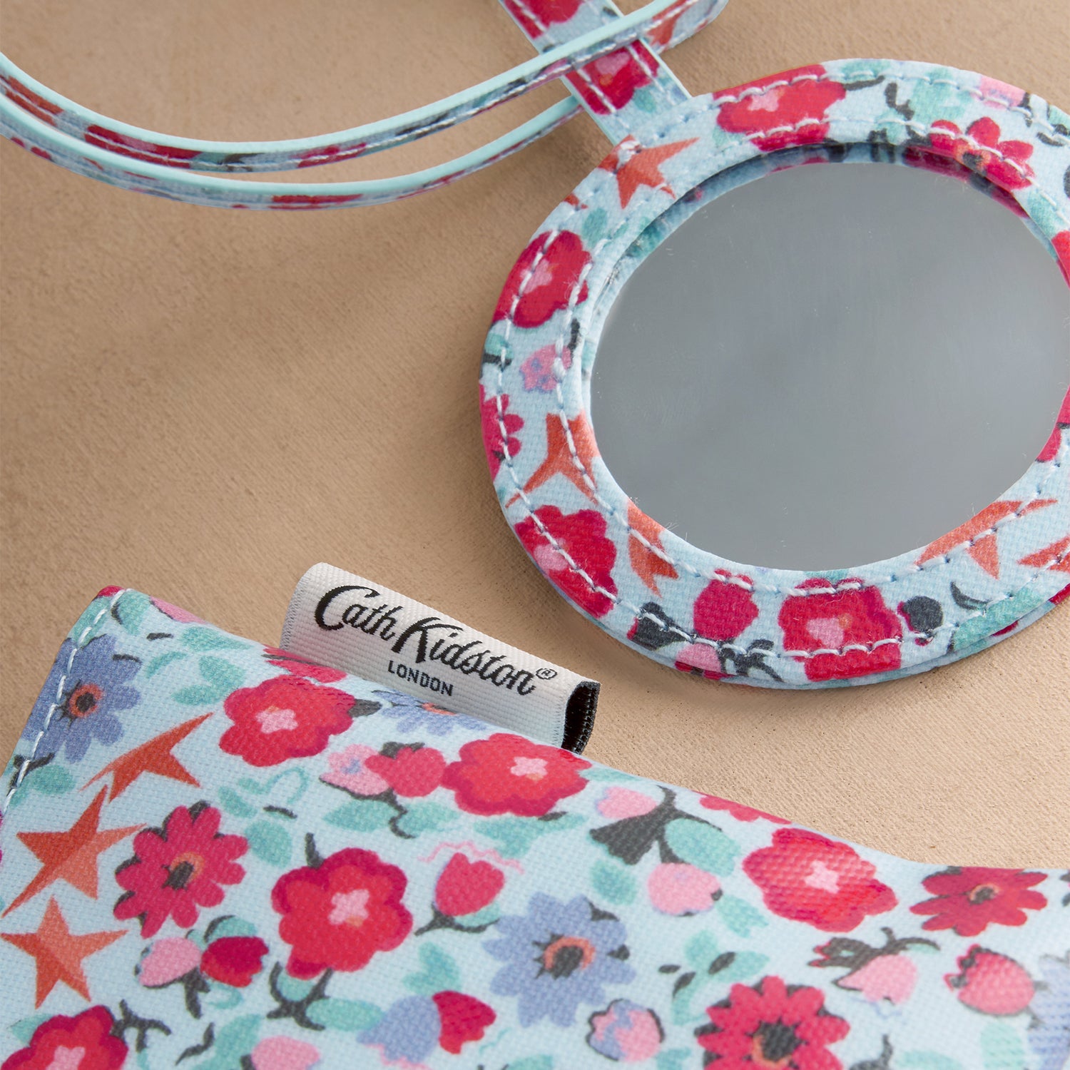 ギフトセット パース＆ミラー Folding Star Ditsy | Cath Kidston 日本