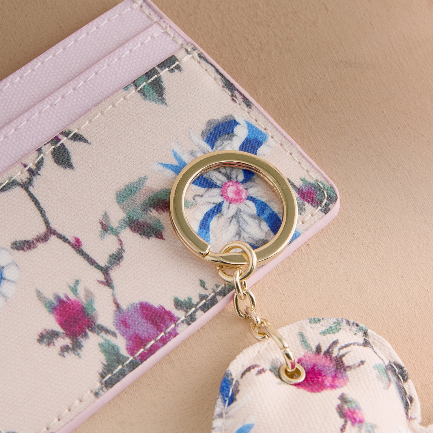ギフトセット パース＆キーチャーム Acorn Sprig | Cath Kidston 日本