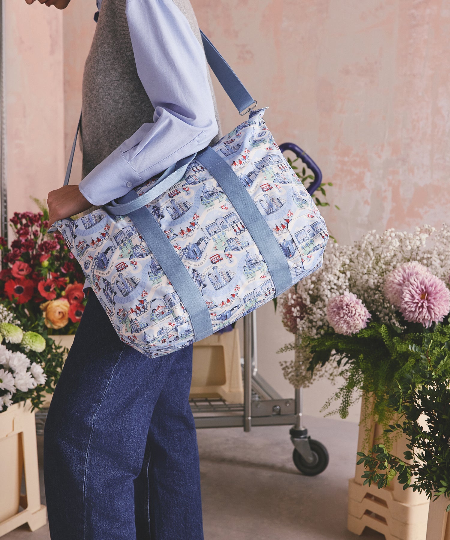 オーバーナイトバッグ London Town | Cath Kidston 日本公式オンライン