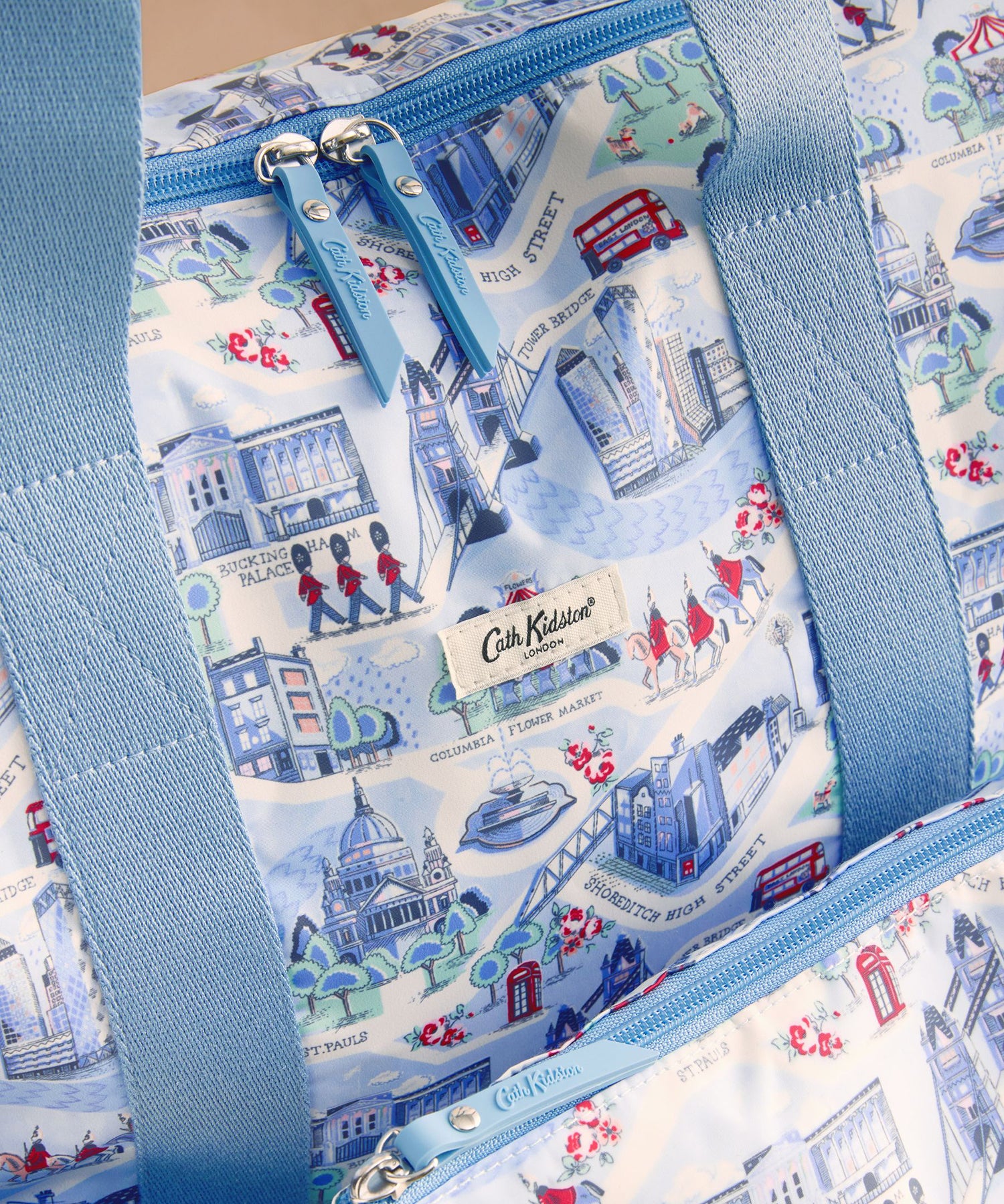 オーバーナイトバッグ London Town | Cath Kidston 日本公式オンライン