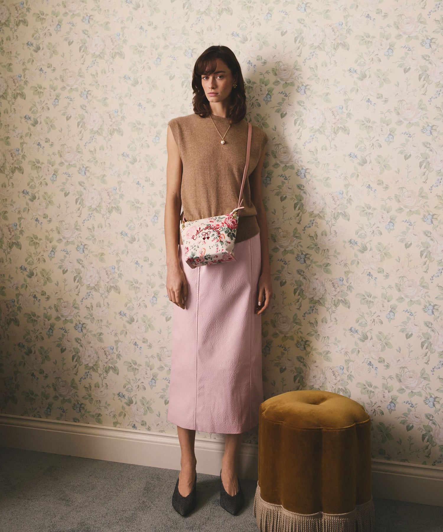 クロスボディバッグ Hackney Rose | Cath Kidston 日本公式オンライン