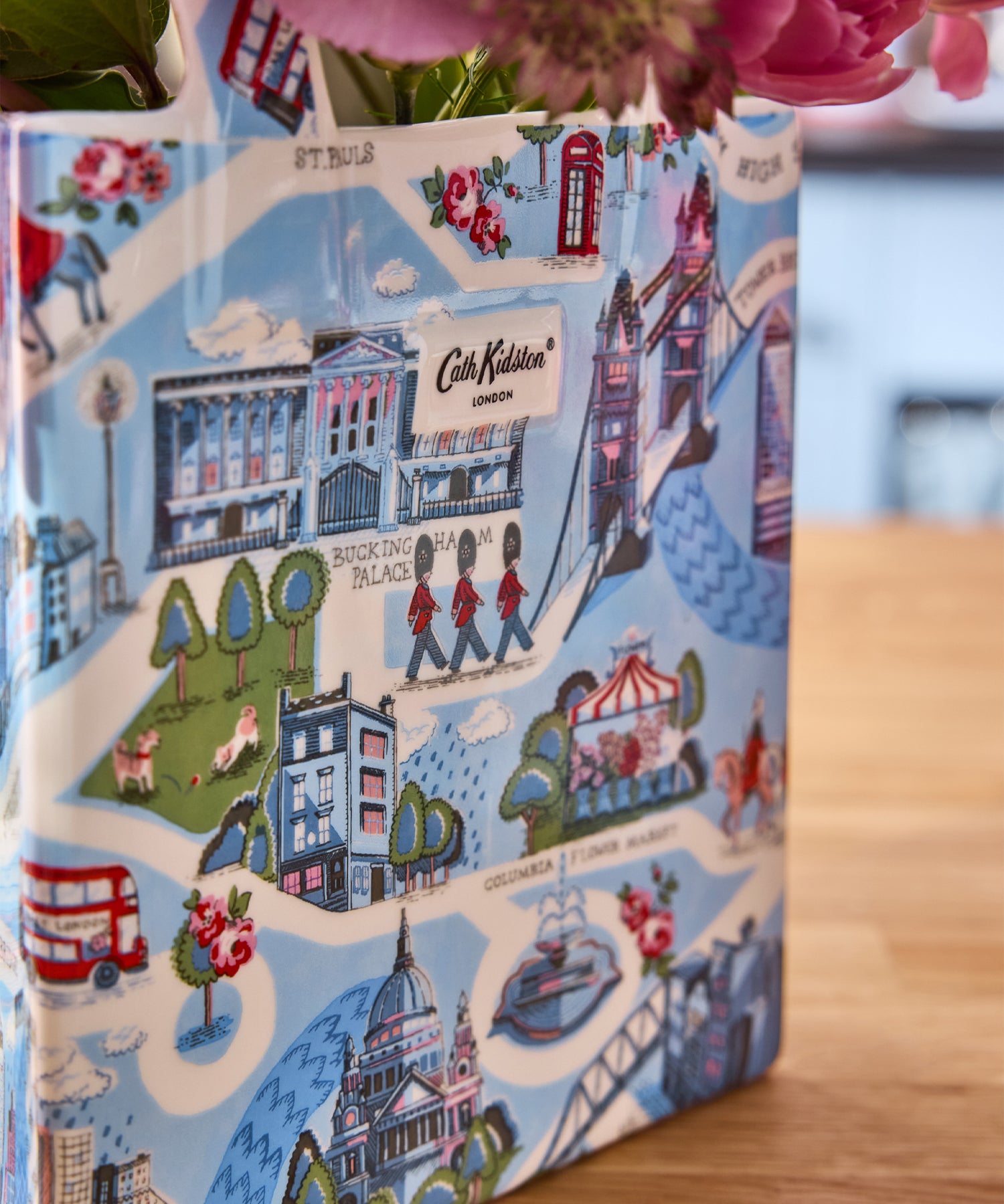 ブックバッグ フラワーベース London Town | Cath Kidston 日本公式