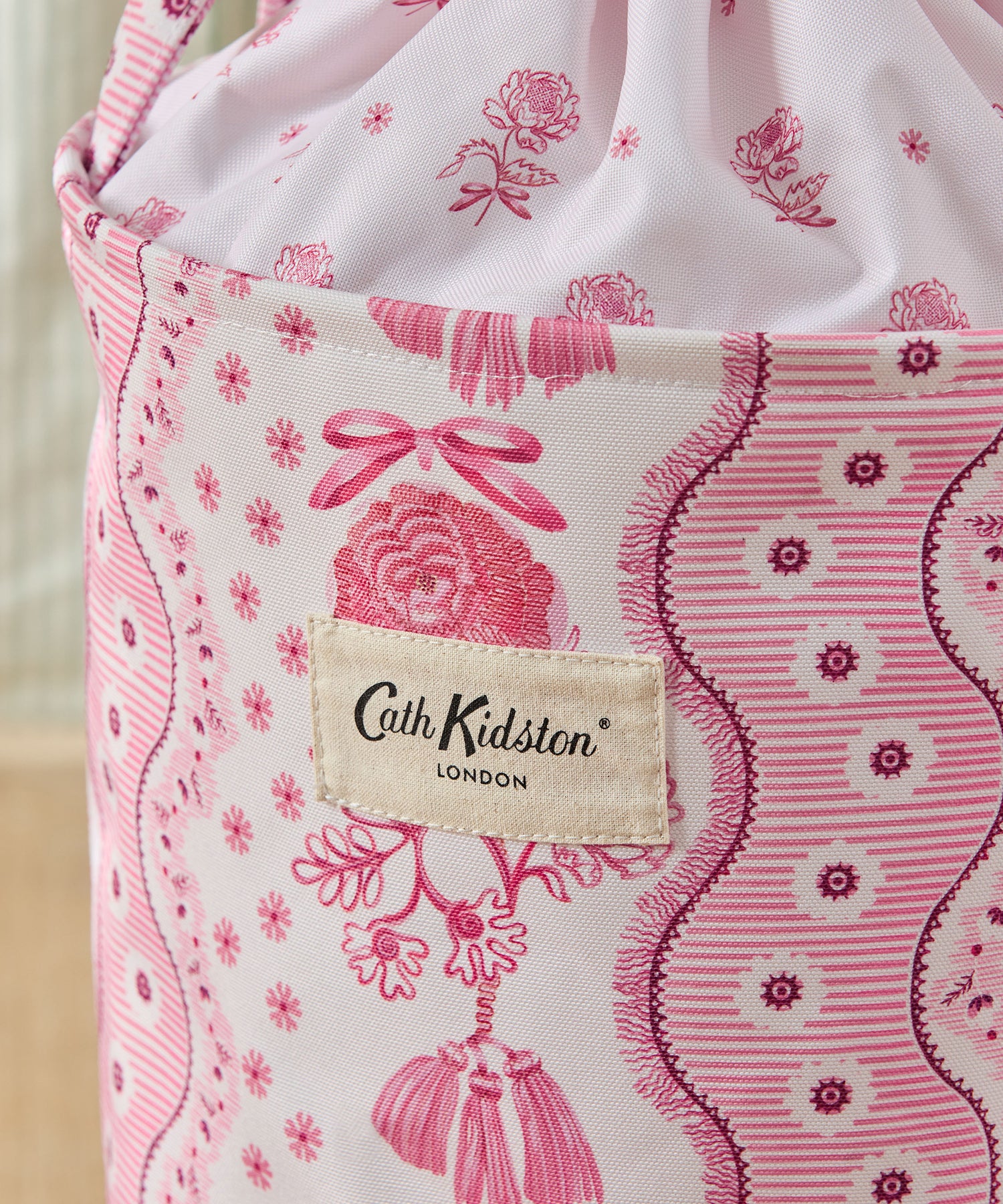 ランドリーバッグ Spitalfields Silk | Cath Kidston 日本公式