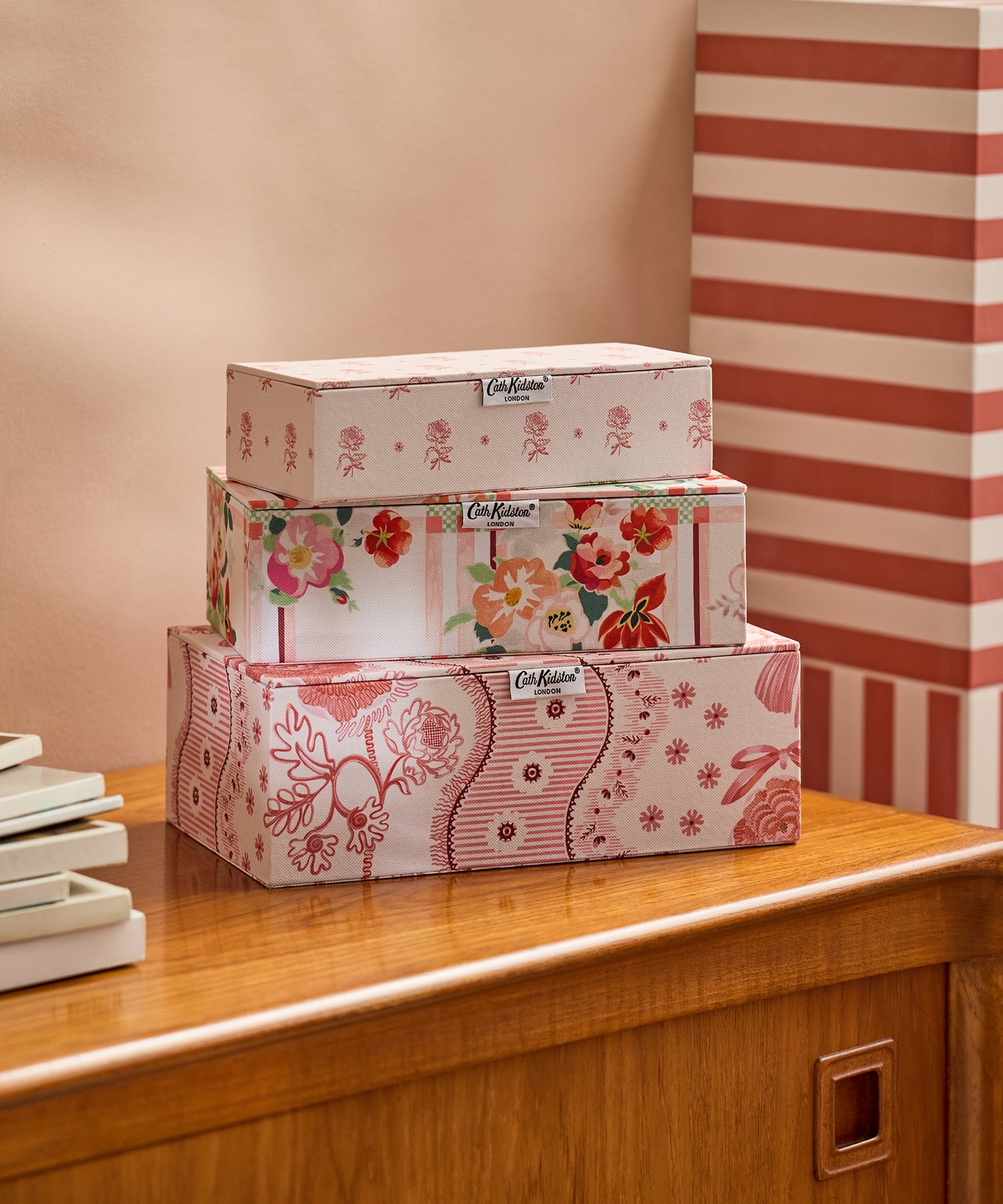 ストレージボックス 3点セット Spitalfields Silk | Cath Kidston 日本