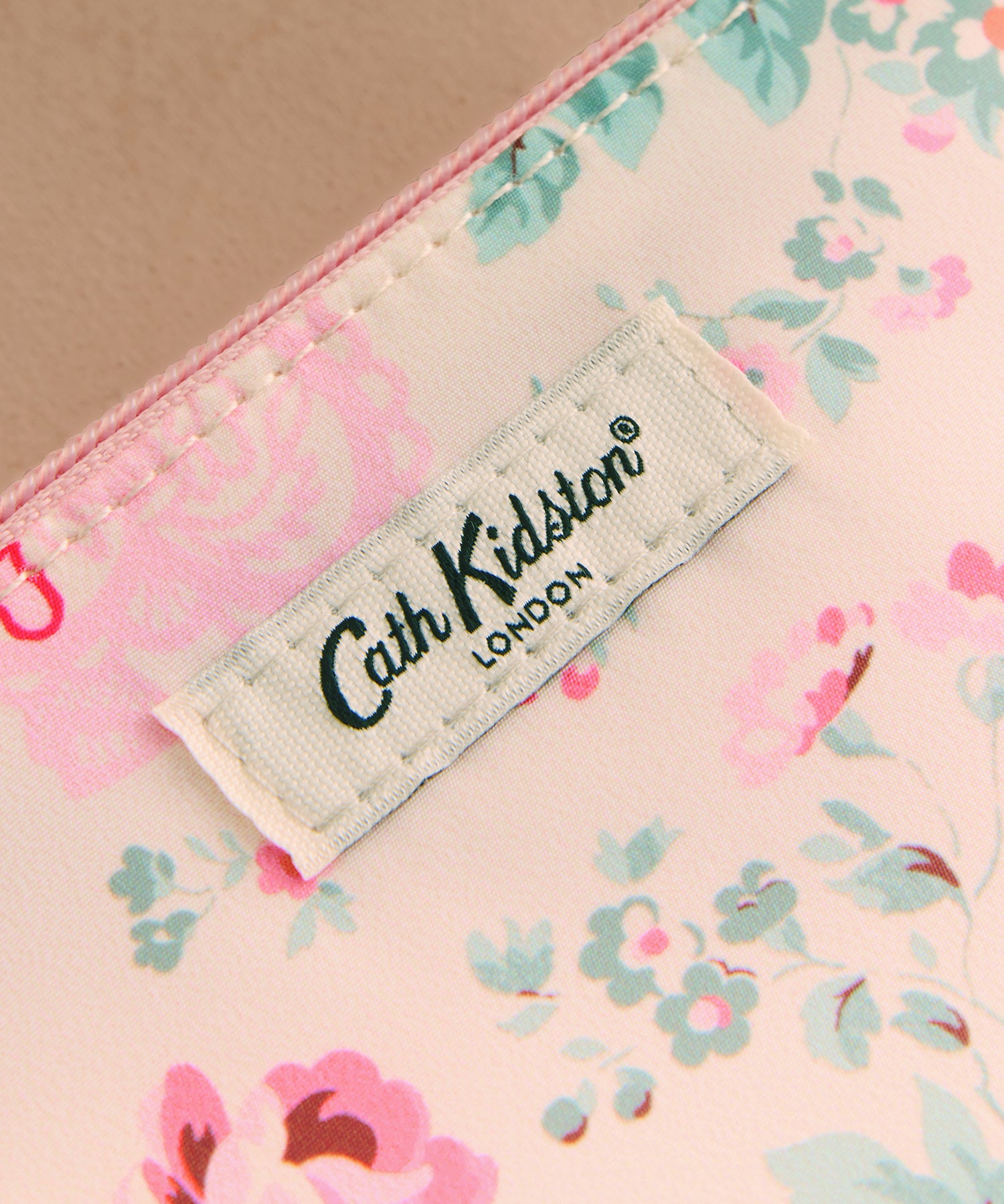 ダブル ジップドパース Hackney Rose | Cath Kidston 日本公式