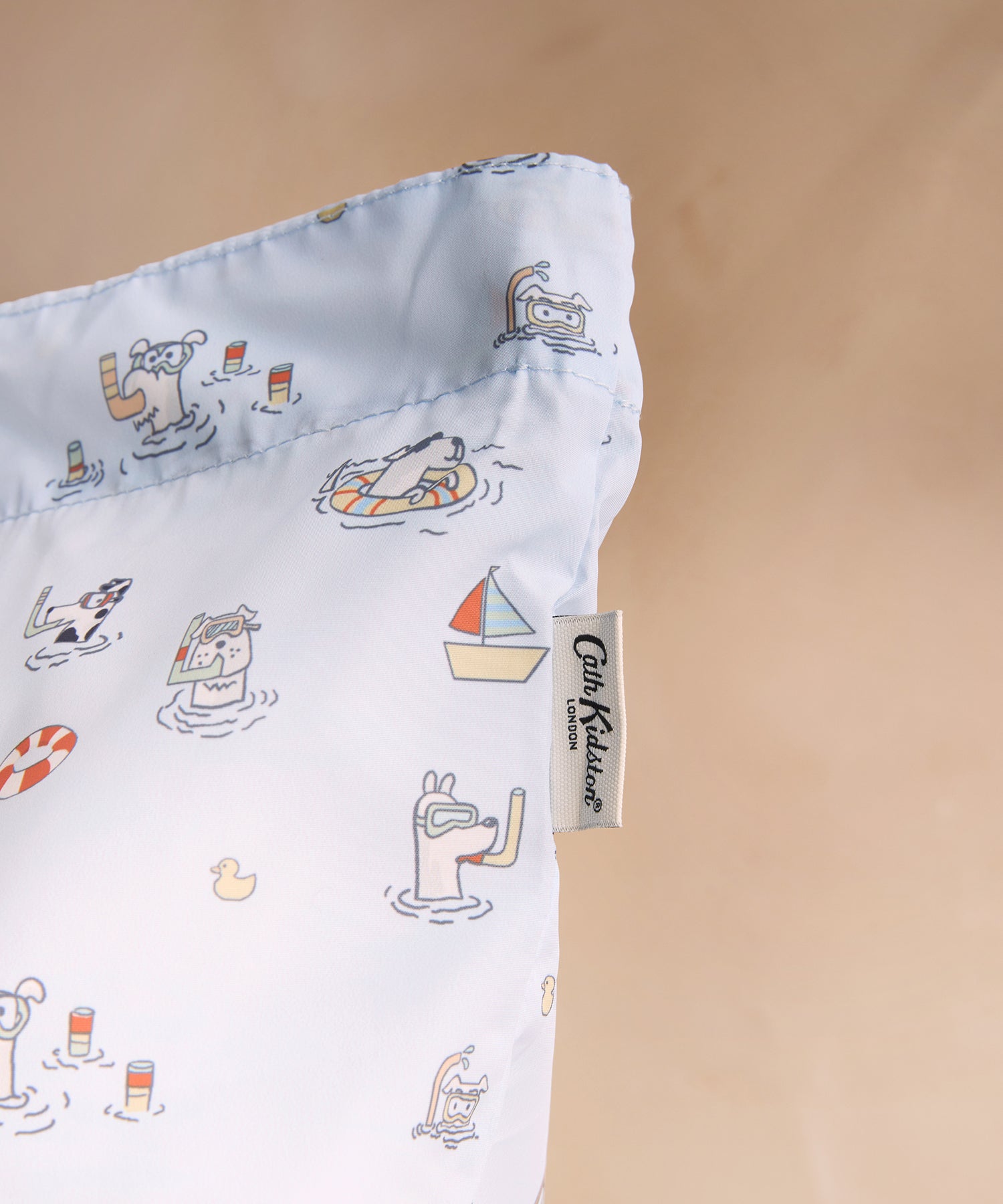 ラージ フォルダウェイ トートバッグ Snorkel Stanley | Cath Kidston
