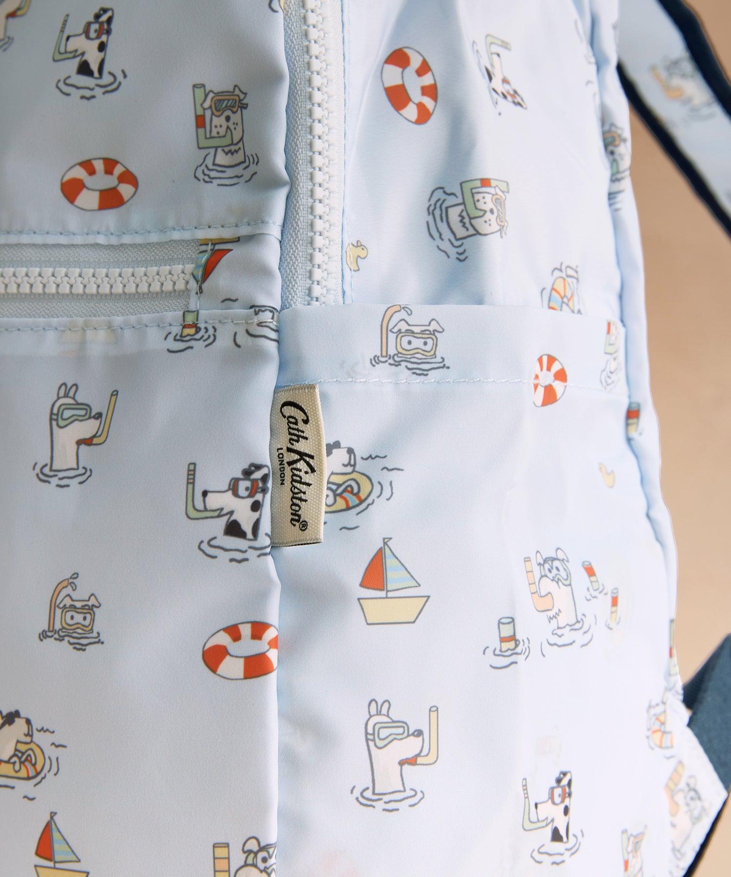 フォルダウェイ バックパック Snorkel Stanley | Cath Kidston 日本