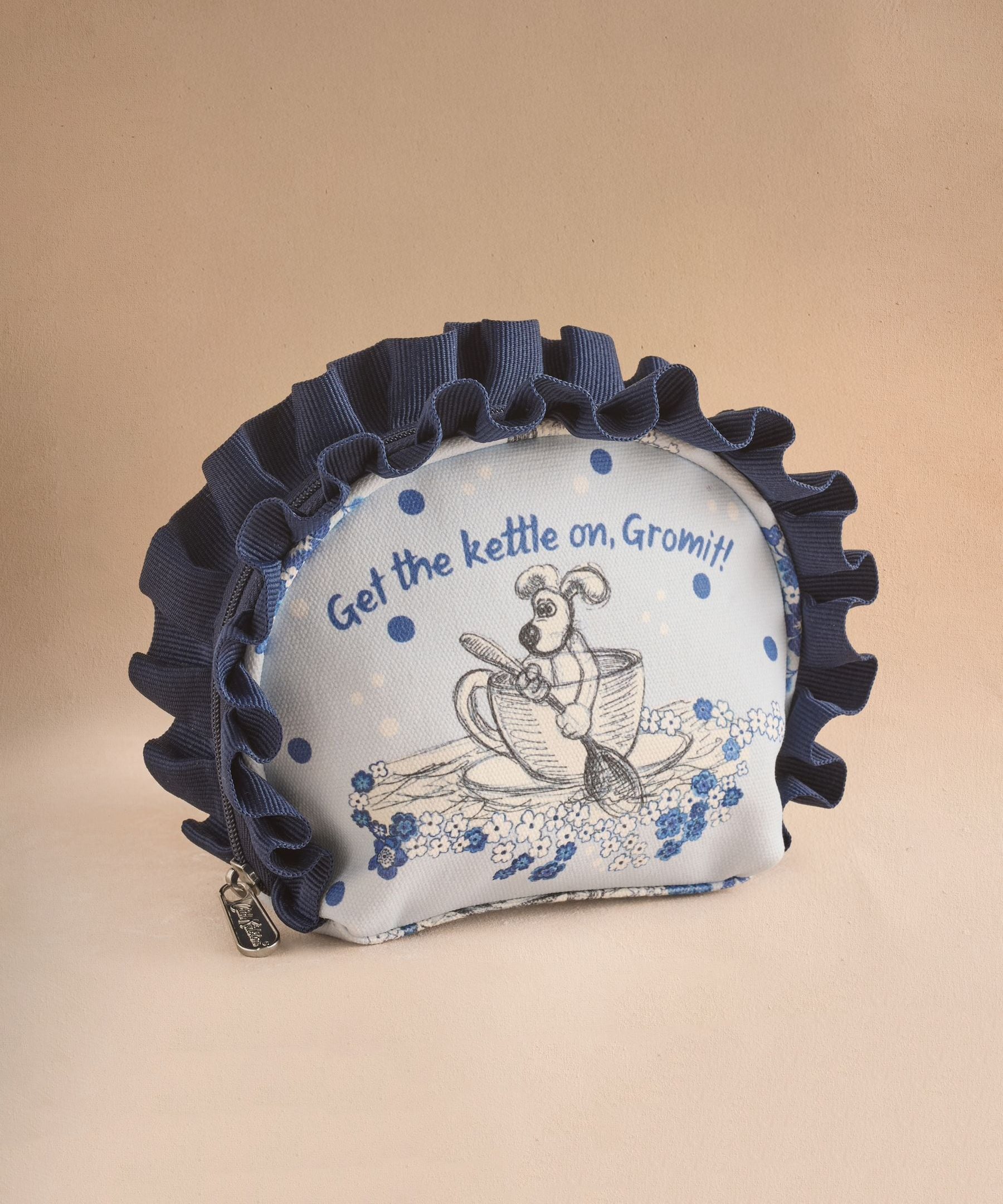 Wallace & Gromit ハーフムーン ポーチ Cup Of Tea