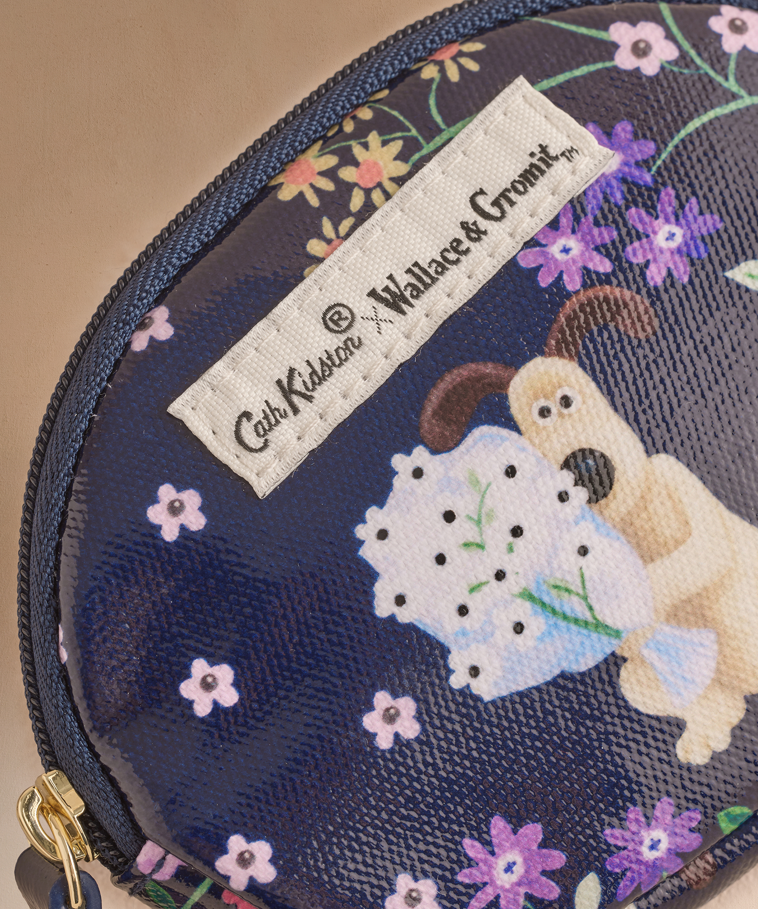 Wallace & Gromit オーバル コイン パース Gromit in Love