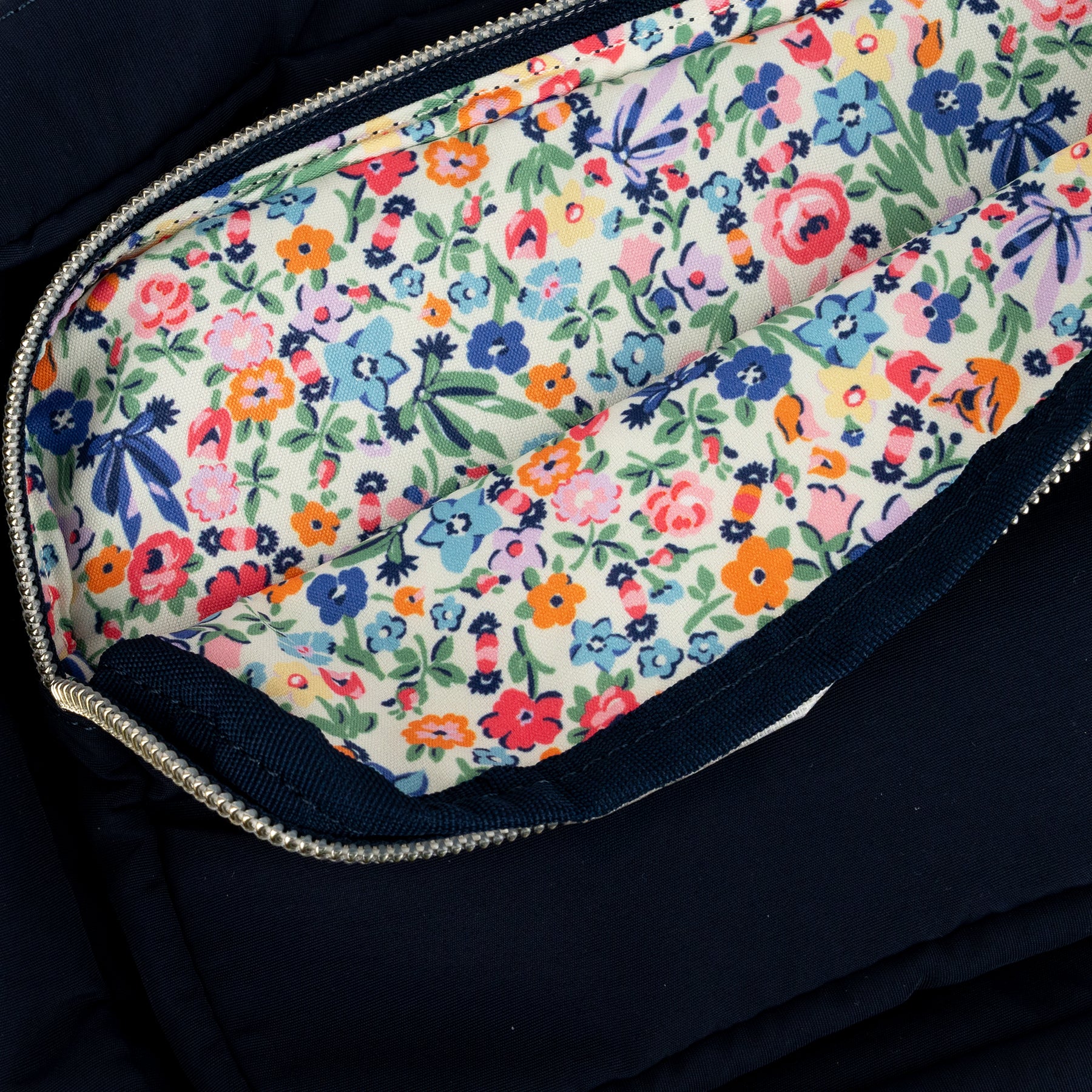 オーバルバックパックS | Cath Kidston 日本公式オンラインストア オーバルバックパックS | Cath Kidston 日本公式オンラインストア