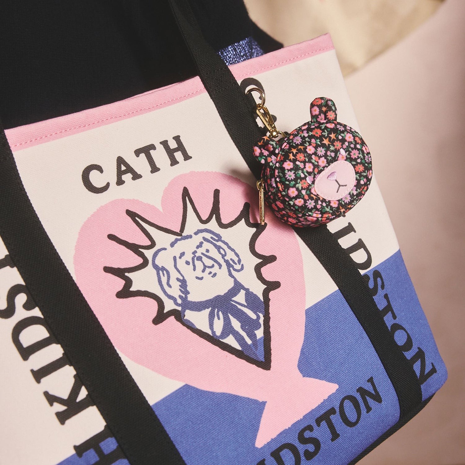 クリップ オン ベア コインパースFolding Star Ditsy