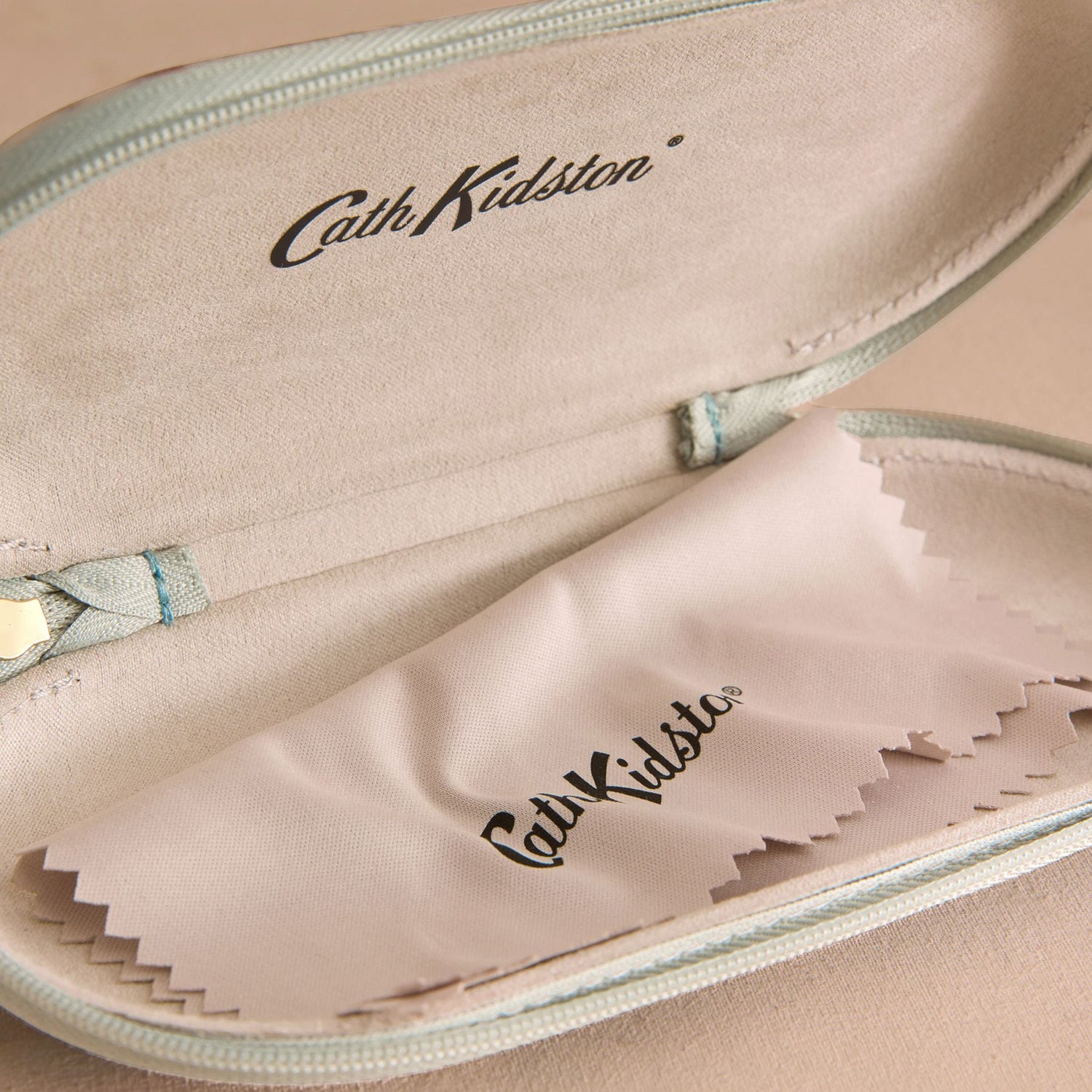 グラスケース　Check Floral