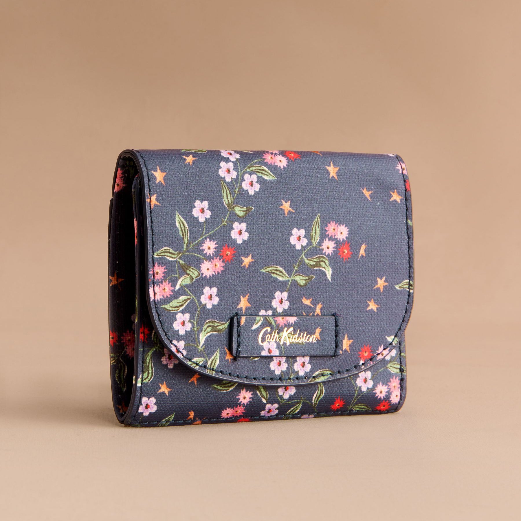 フォルデッド ウォレット Trailing Star Sprigs | Cath Kidston 日本