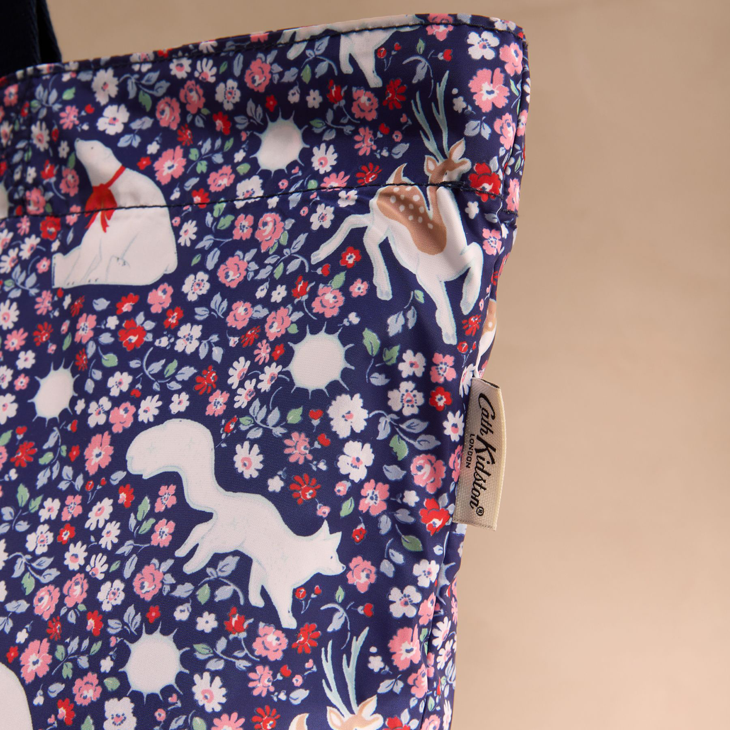 ラージ フォルダウェイ トートバッグ