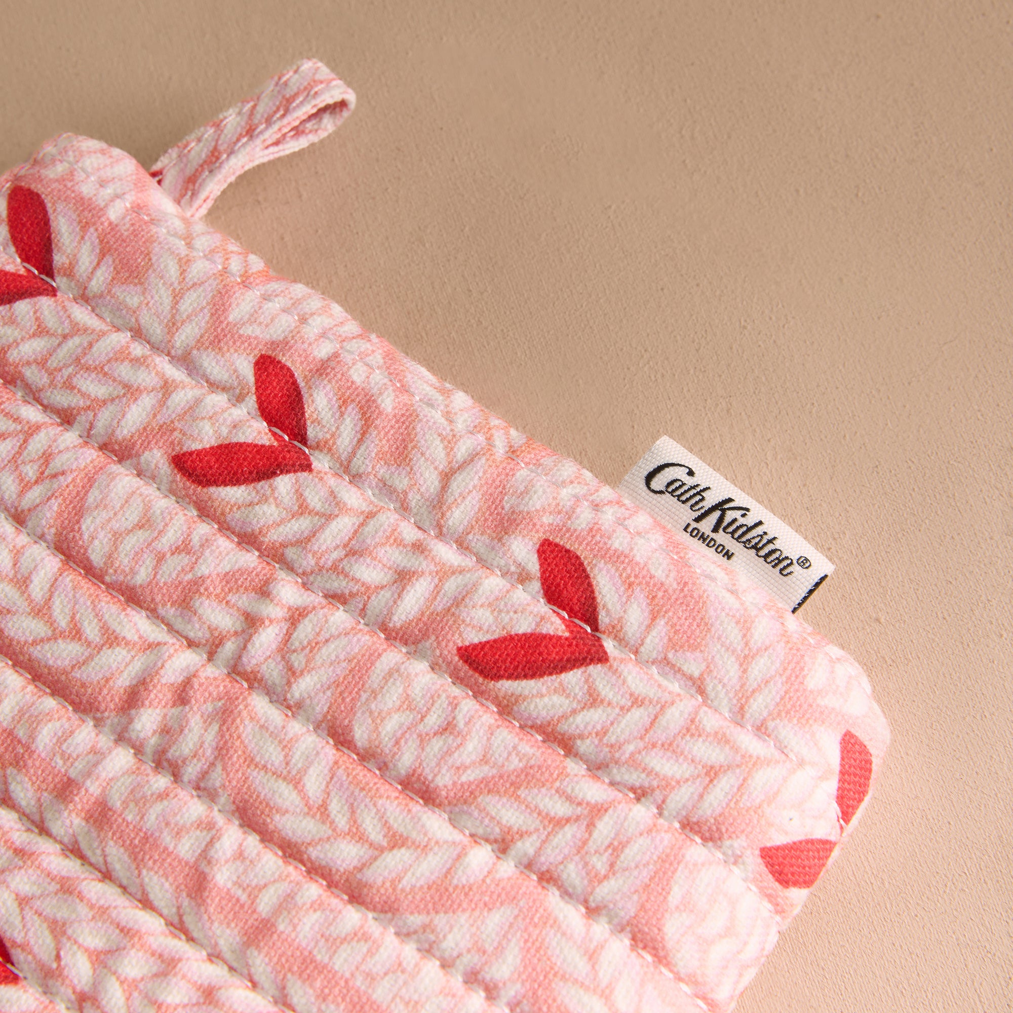 キルティング ポーチKnit Print | Cath Kidston 日本公式オンライン