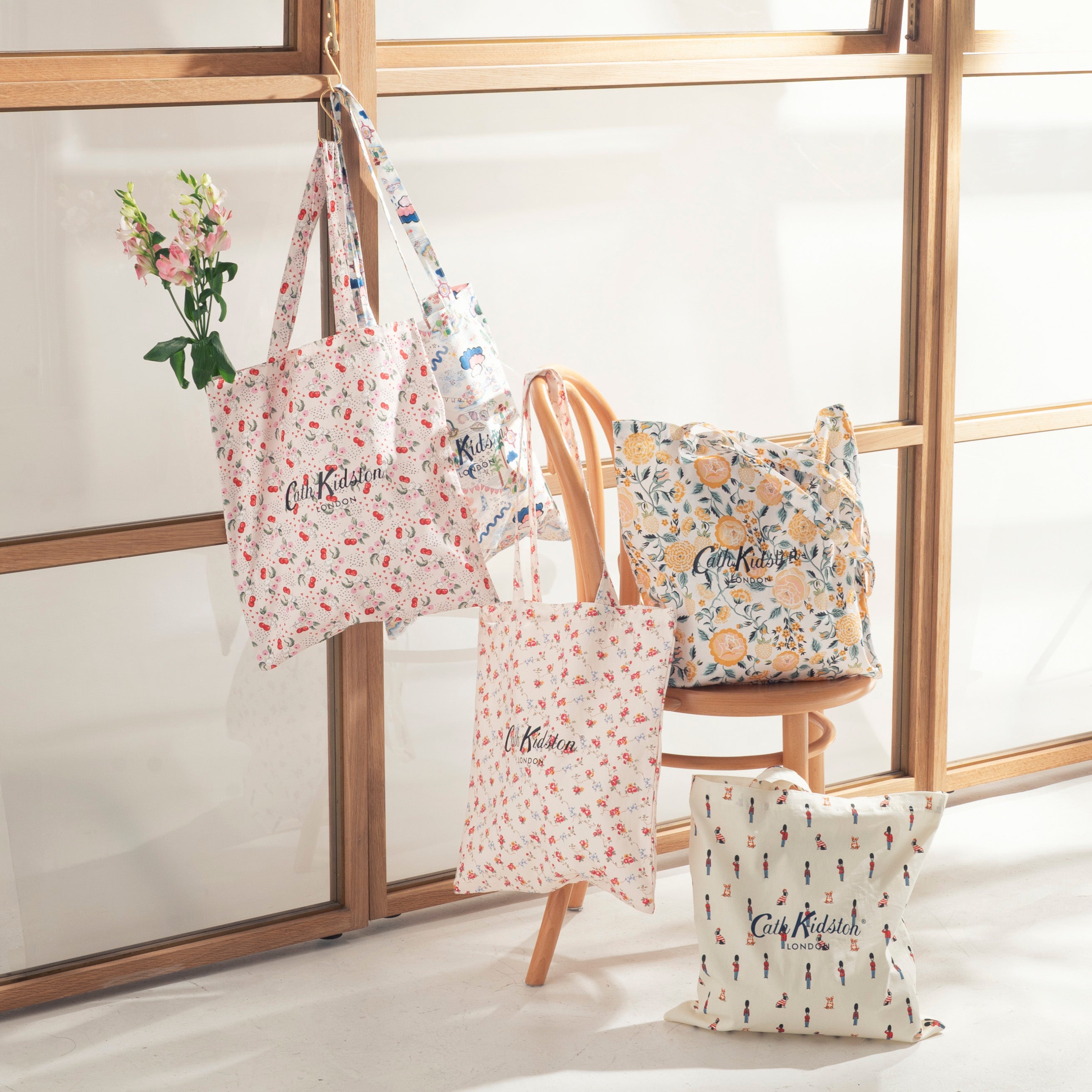 TOTE BAG | Cath Kidston 日本公式オンラインストア | キャスキッドソン