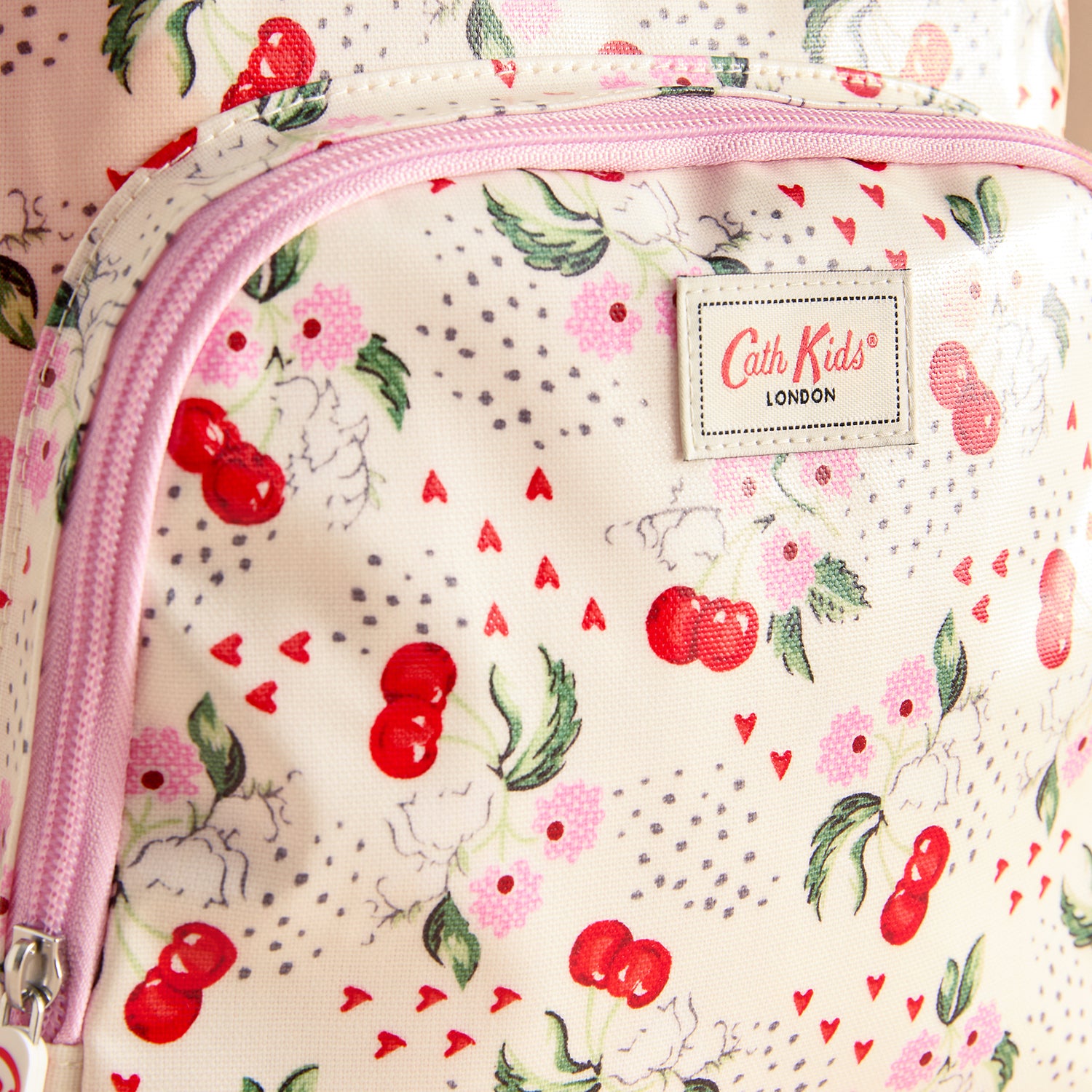 キッズ ラージ バックパック | Cath Kidston 日本公式オンラインストア