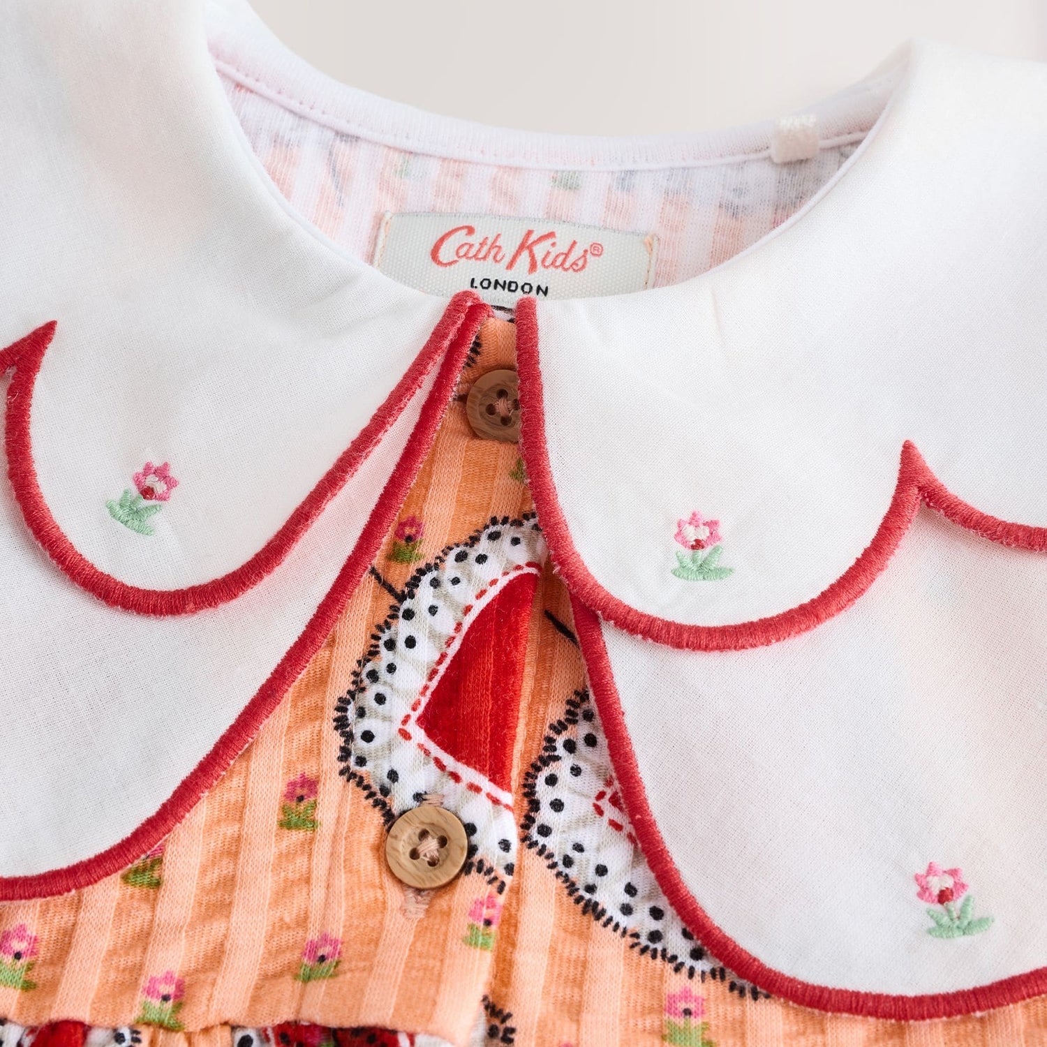 キッズ ワンピース Frilly Hearts