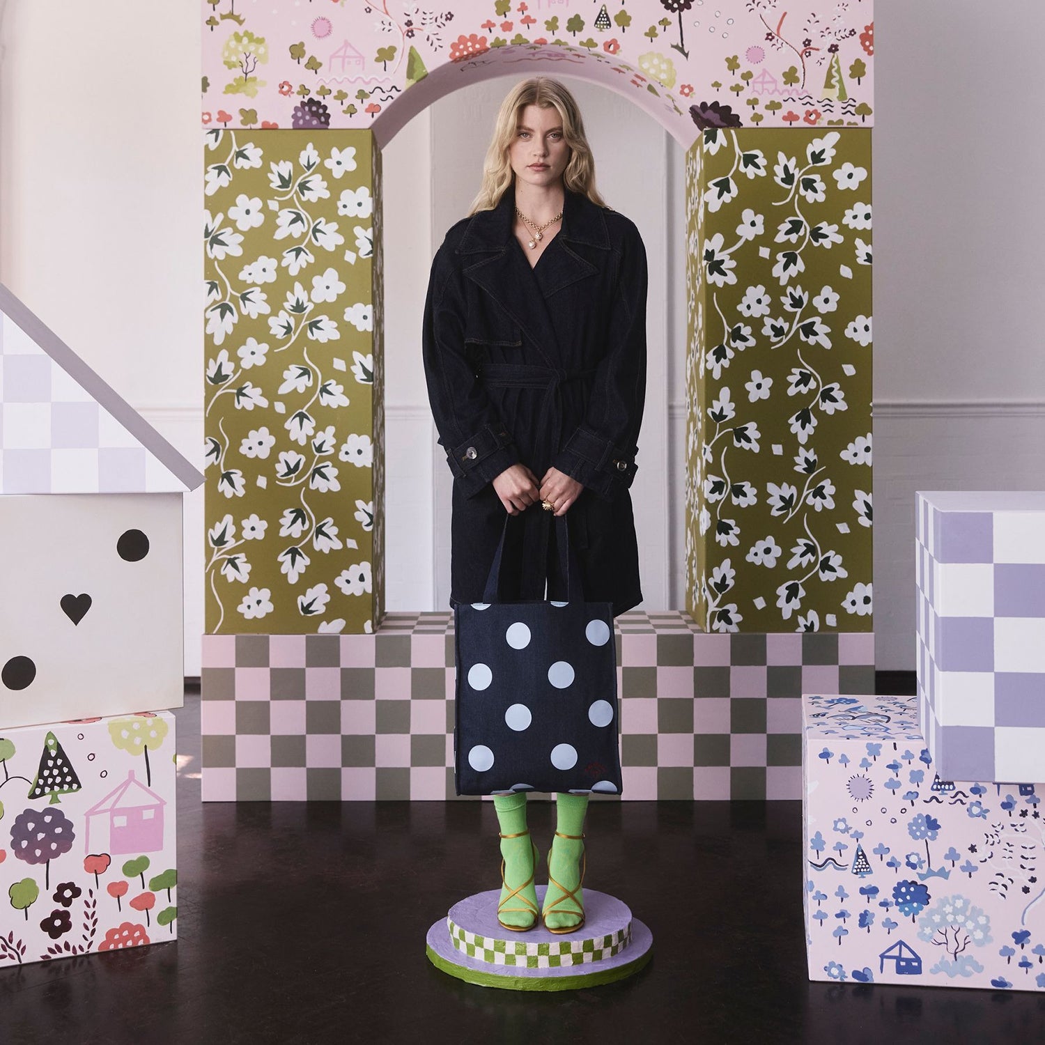 ラージ ブックバッグ Dreamers Ditsy | Cath Kidston 日本公式